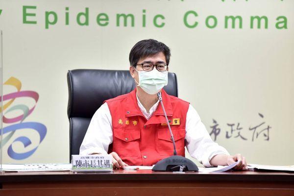 陳其邁表示,中油及鳳山2起群聚危機解除,而某科技工廠到明(2日)亦滿14天觀測期。(高市府提供)