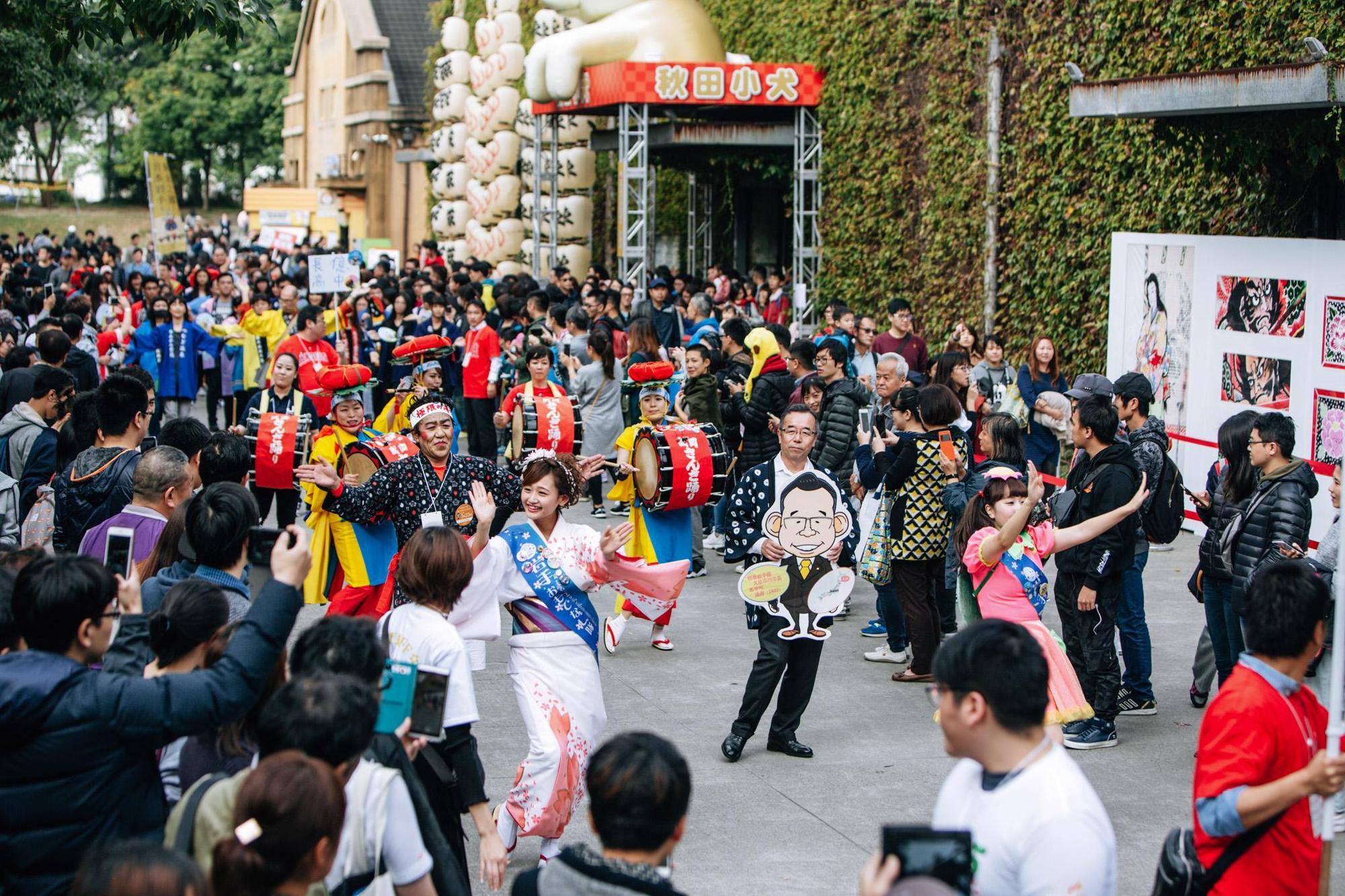 往年的日本東北遊樂日現場都非常歡樂，圖中為三颯舞演出。（日本東北遊樂日提供）