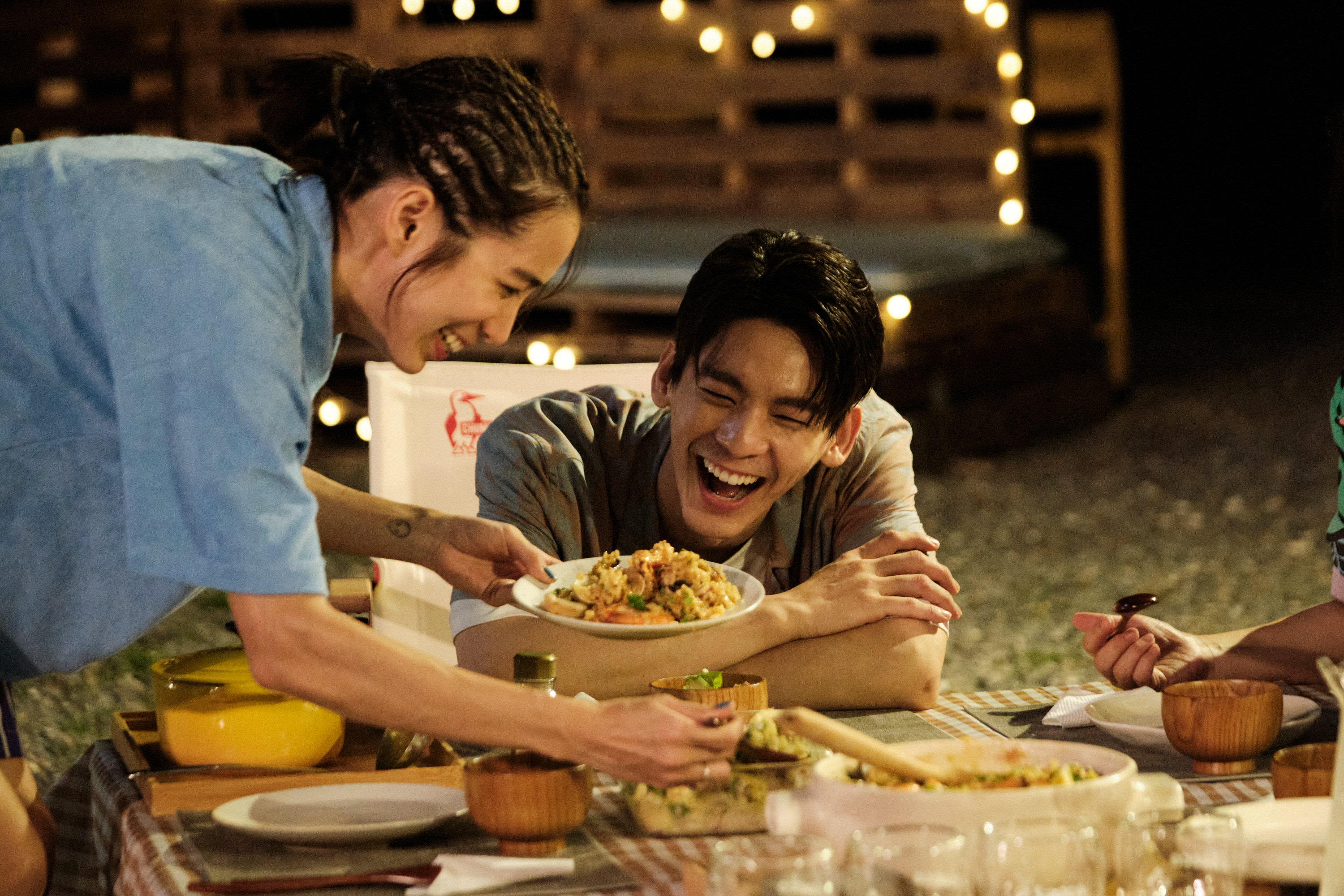 3人精心為林柏宏準備海鮮大餐，讓他感動不已。（林柏宏經紀人提供）