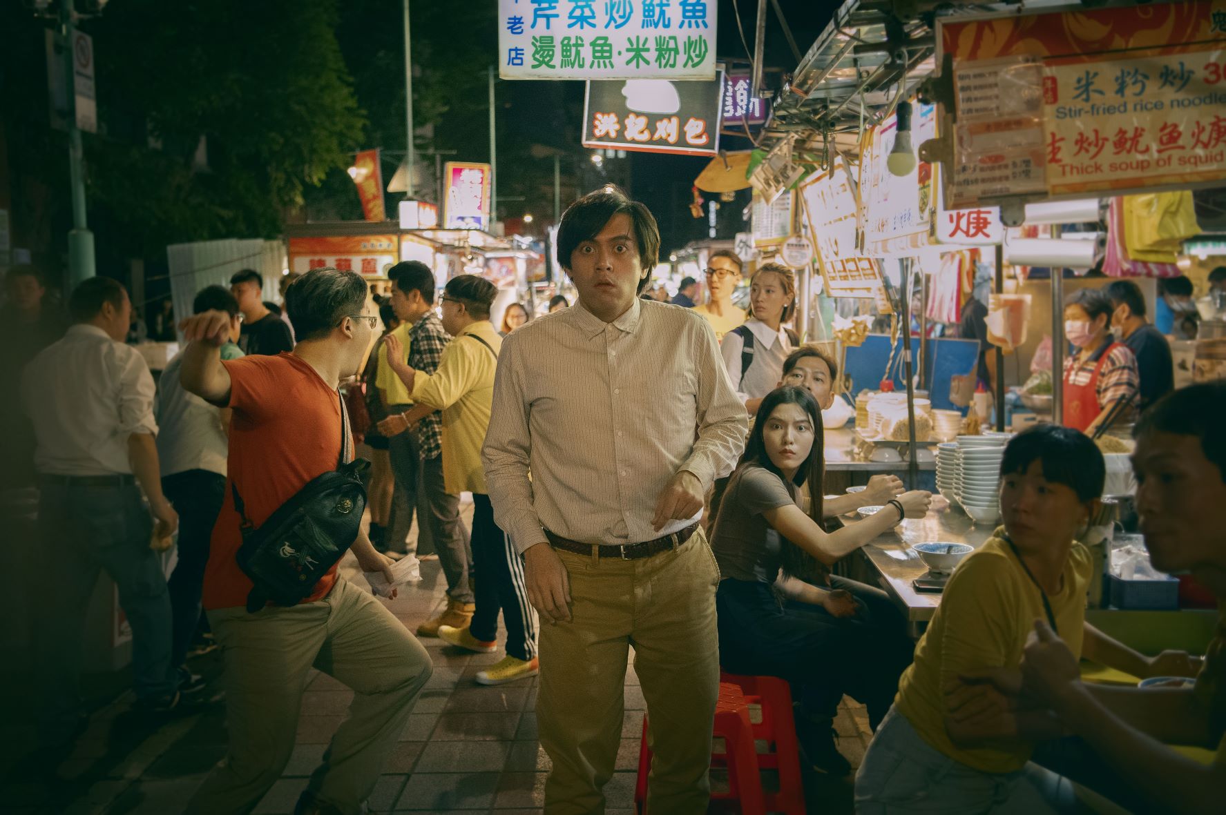 賴澔哲（中間站立面對鏡頭者）因外型符合角色設定而被相中，導演樓一安要求他開拍前不可減肥。（希望行銷提供）