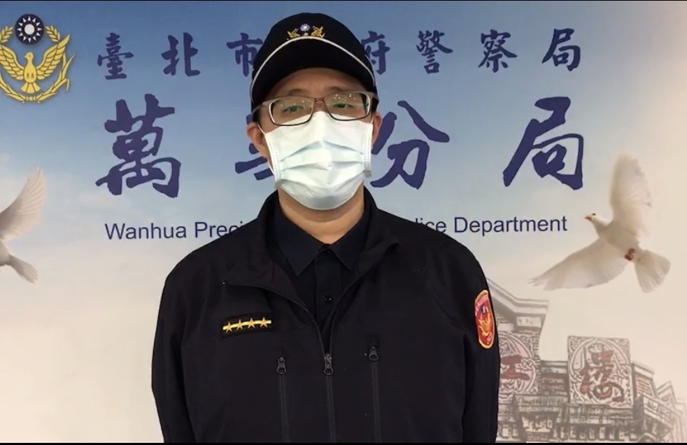 萬華分局西門所副所長葉耀元說明案情。（翻攝畫面）