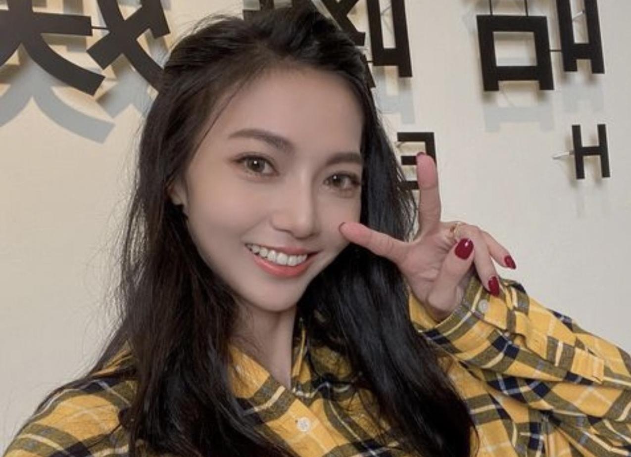 莉婭槓上祈錦鈅至今未落幕。（翻攝自liya IG）