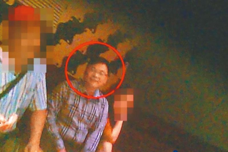 陳建志上任2個多月，就被檢舉涉足有女陪侍的場所，黯然下台。（翻攝畫面）