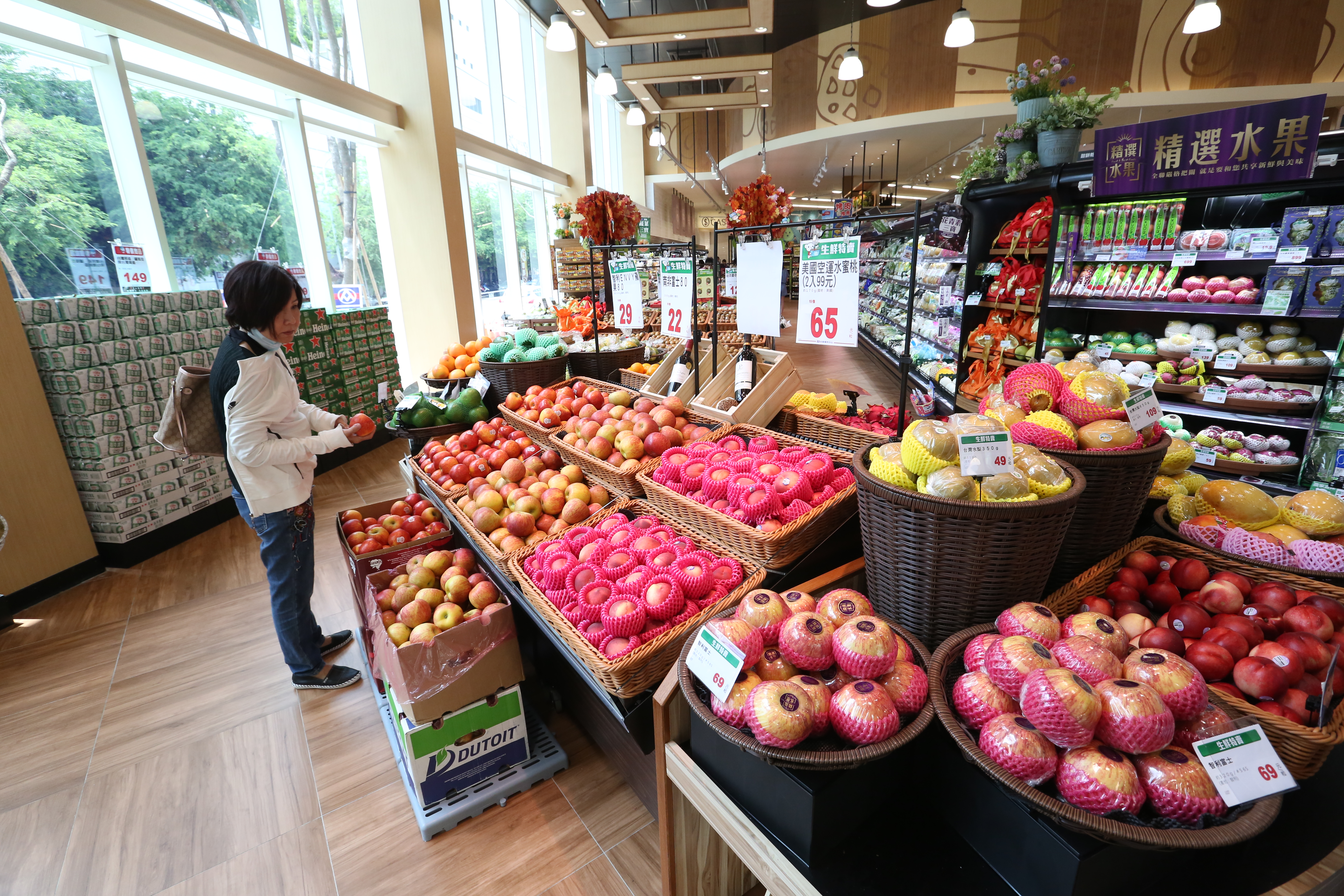 衛福部解禁福島5縣食品，更發函至11縣市「食安自治條例」無效。（示意圖，本刊資料照）