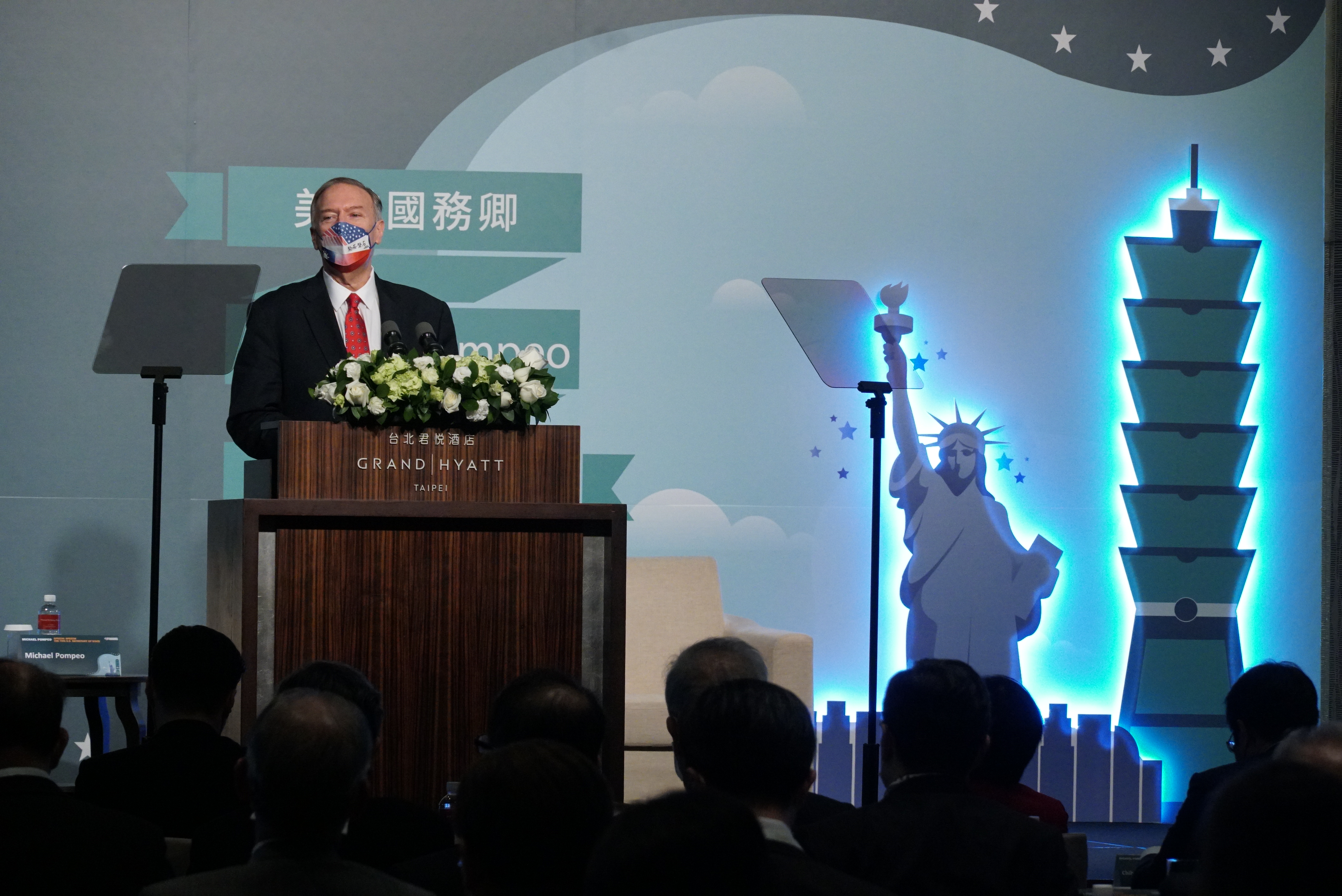 蓬佩奧今天搭乘下午2時20分的飛機前往下一站「新加坡」。（本刊資料照）