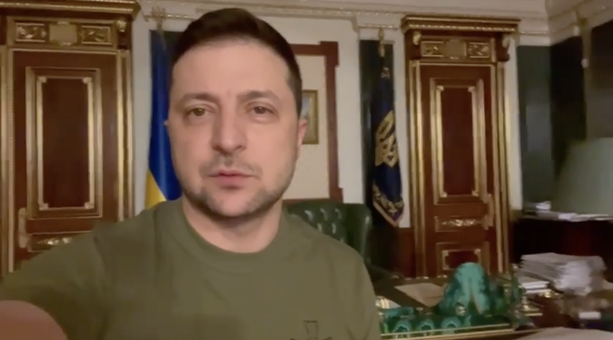 澤倫斯基則在IG拍影片澄清他喜歡慢跑，但人沒有從烏克蘭逃跑。（翻攝Volodymyr Zelensky IG）