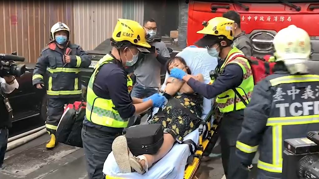 中市昨天的民宅火警，已有6人死亡、7人受傷，是近20多年來，中市死傷最嚴重的民宅火警。（翻攝畫面）