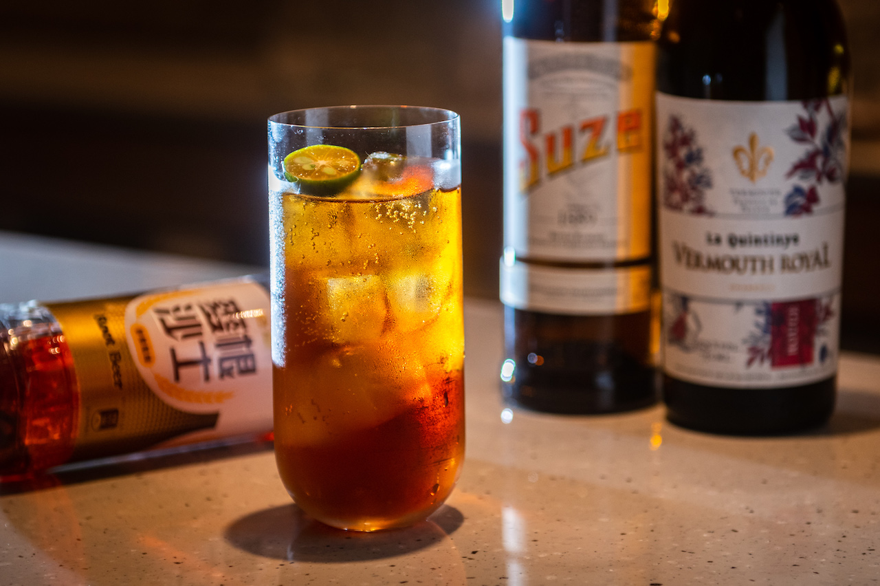 新開酒吧「灣兜The Wan-Da」首波酒單融合高雄文化，叫人勿忘高雄。