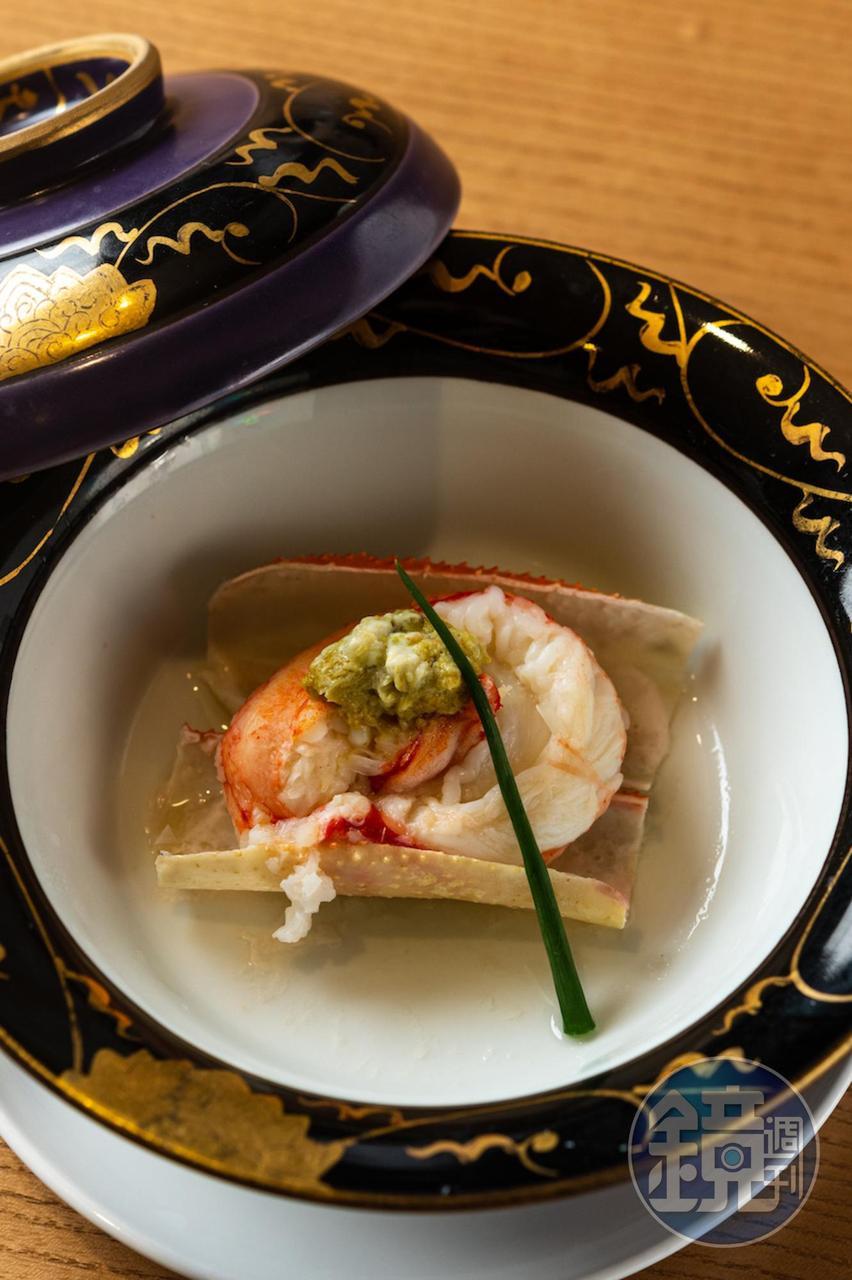 蒸物「鮮蒸活松葉蟹」鮮甜細緻。(2,680元套餐菜色)