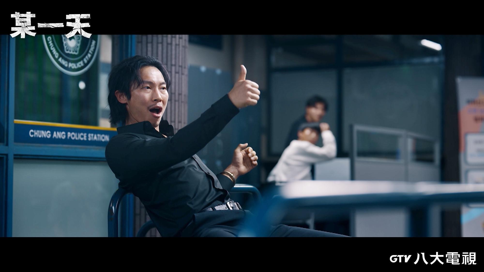 八大電視韓劇《某一天》楊慶元飾演小混混角色詮釋到位,為此戲外被好友們嫌棄。(八大電視提供)