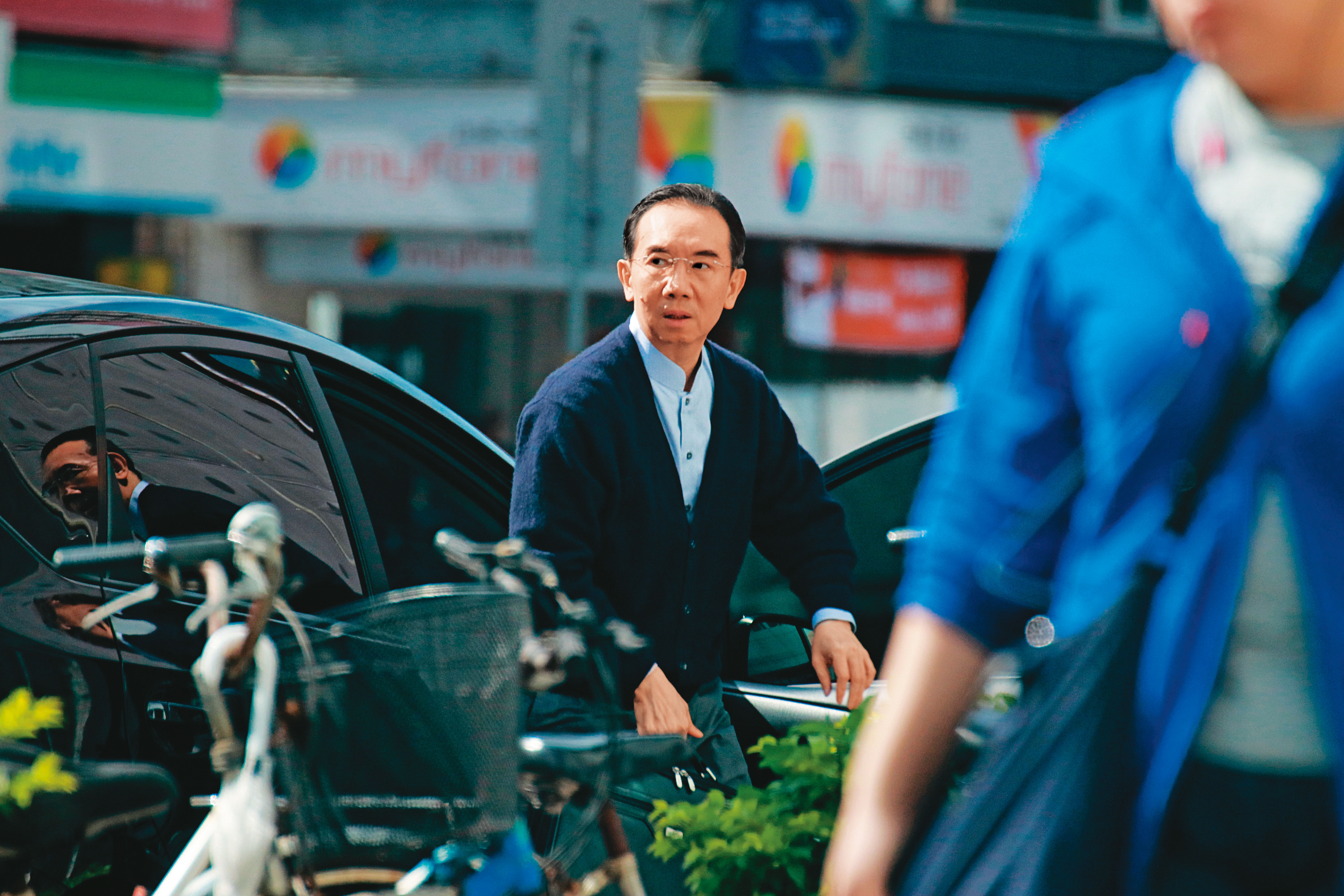 由張國政為主的弟弟派結盟二房，成功在長榮國際董監事改選中拿下多數席次。