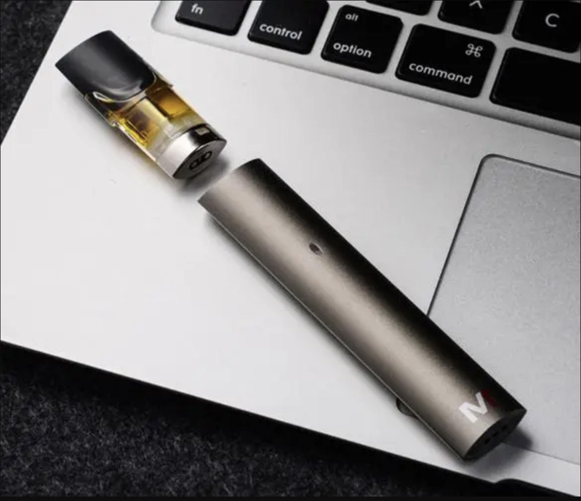 國健署承諾努力推動《菸害防制法》修法，預計將禁止電子菸。（翻攝畫面）