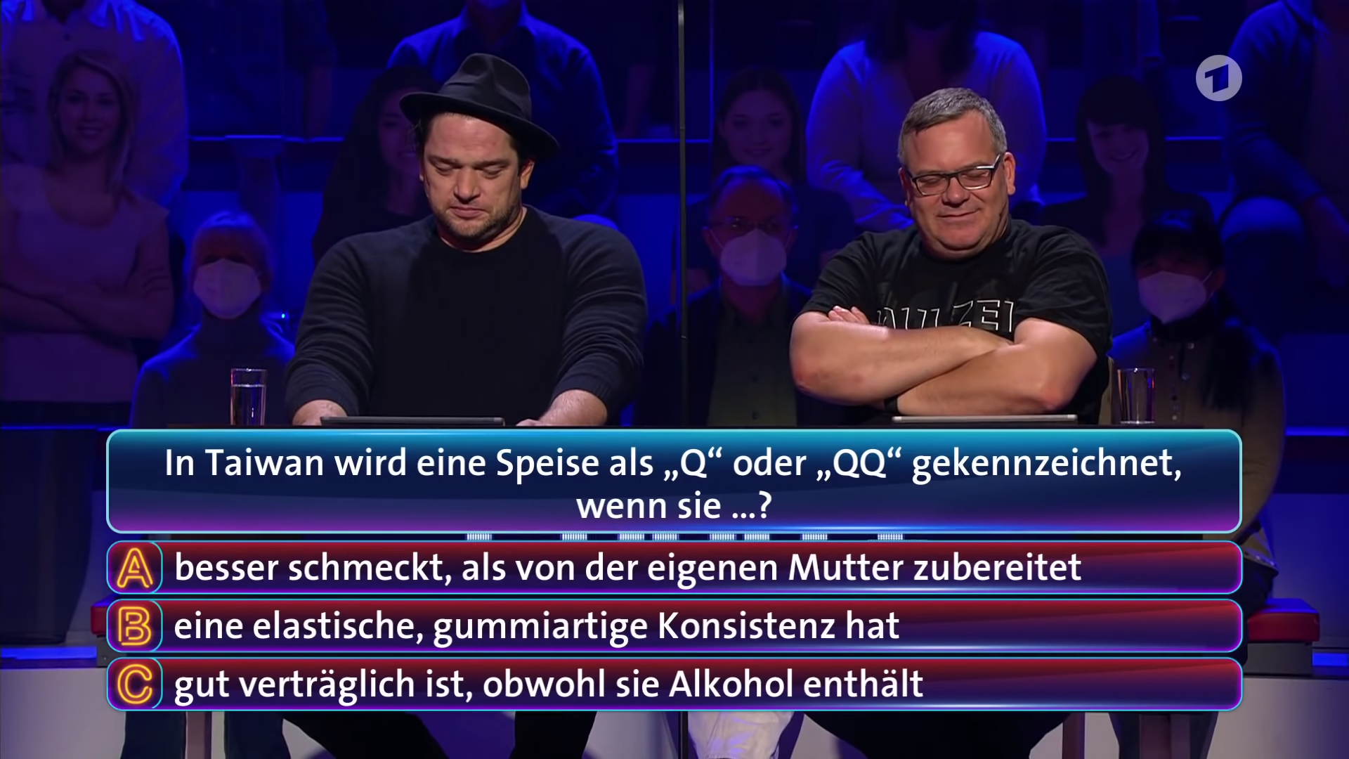 德國益智節目日前出現「台灣題」，考參賽者在台灣稱呼食物「Q」的含意。（翻攝自Nooobskills YouTube）