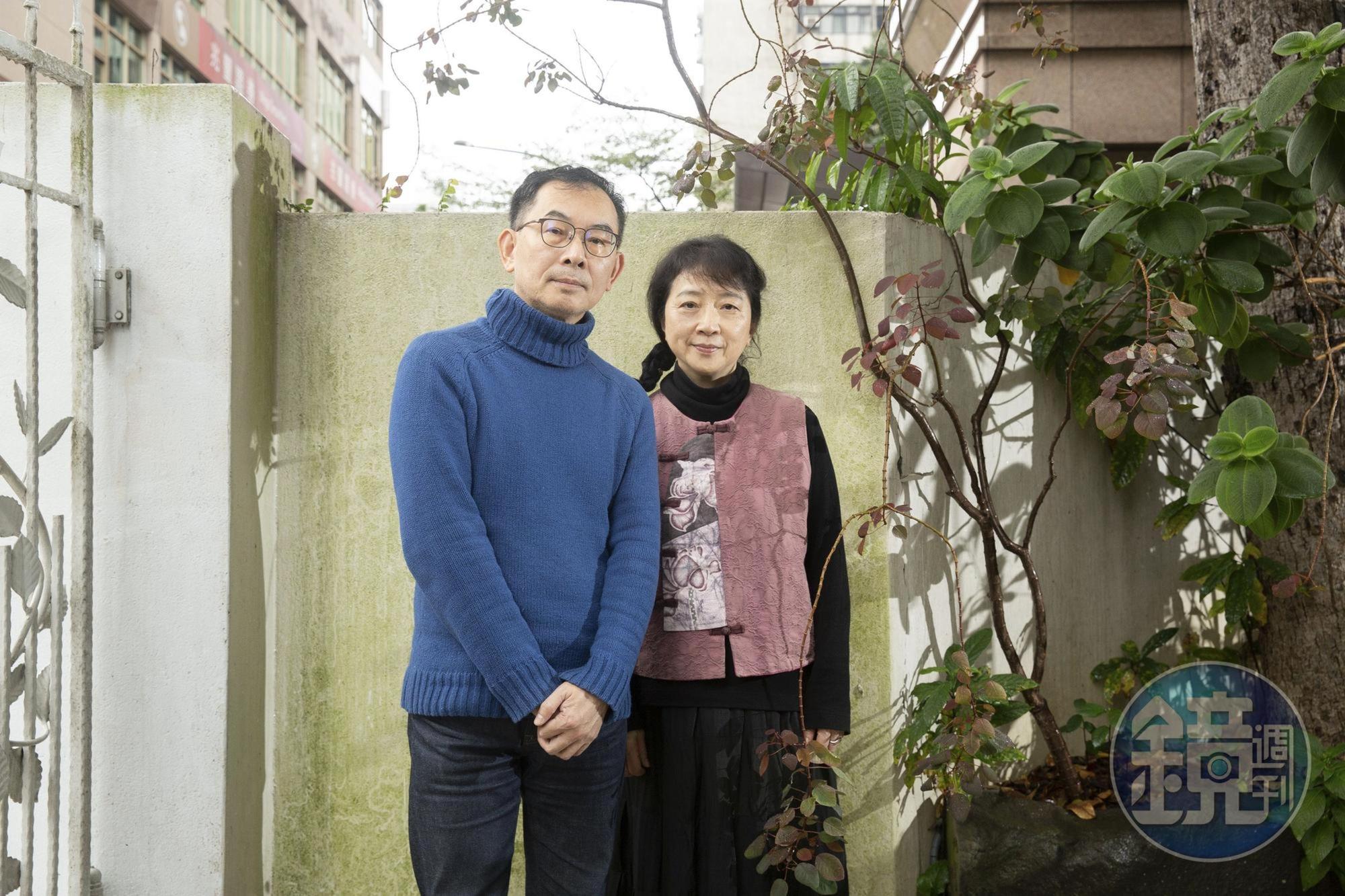 小說家朱天文(右)與林俊頴是40年的好友,首度執導紀錄片各自面臨不同的挑戰。