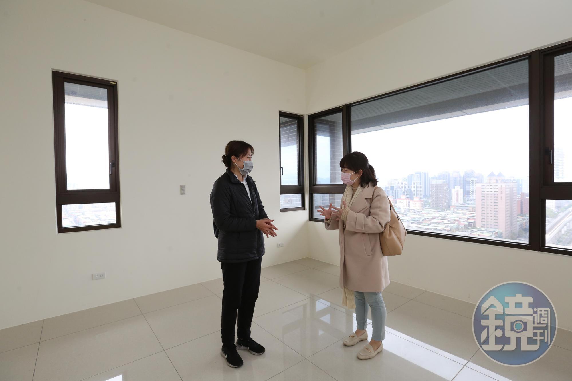 北市法務局指出，去年房市回溫，房仲消費糾紛也增加。圖為看房示意圖。（本刊資料照）