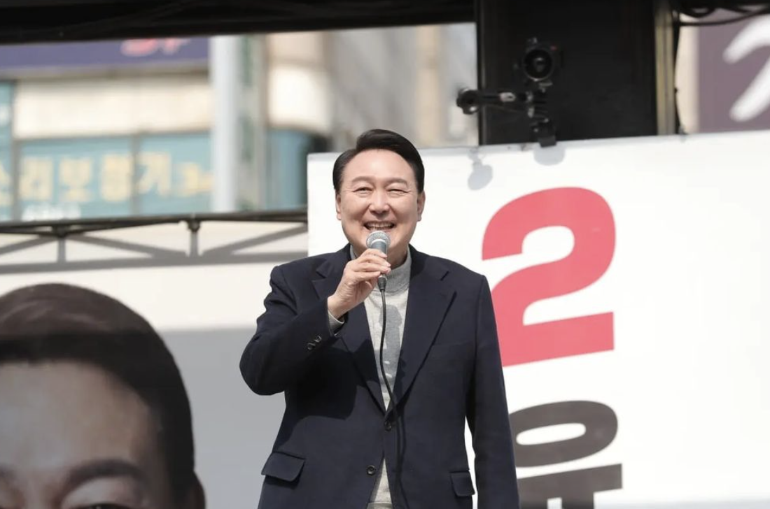 尹錫悅為南韓總統史上第一位沒有國會經驗的總統,僅從政8個多月就登上總統大位。(翻攝sukyeol.yoon Instagram)
