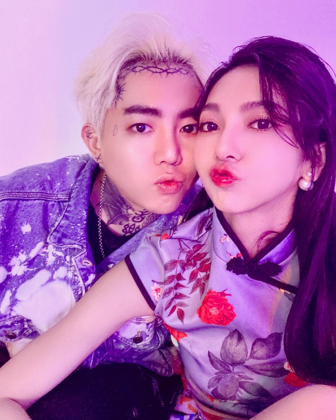 陳緗妮(原名莉婭)和謝和弦也是驚世駭俗,結婚不到一年就離婚。(翻攝謝和弦IG)