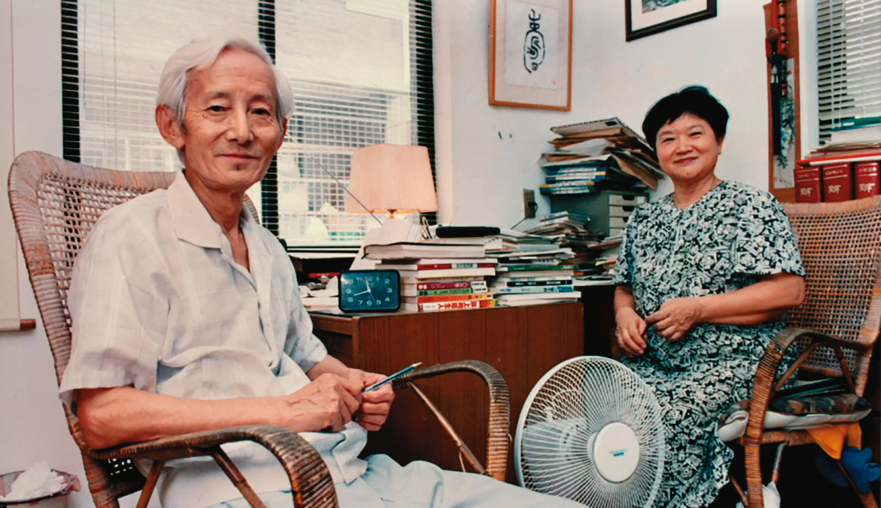 小說家朱西甯（左）與劉慕沙（右）因文學結緣，共組文學氣息濃厚的家庭。（目宿媒體提供）