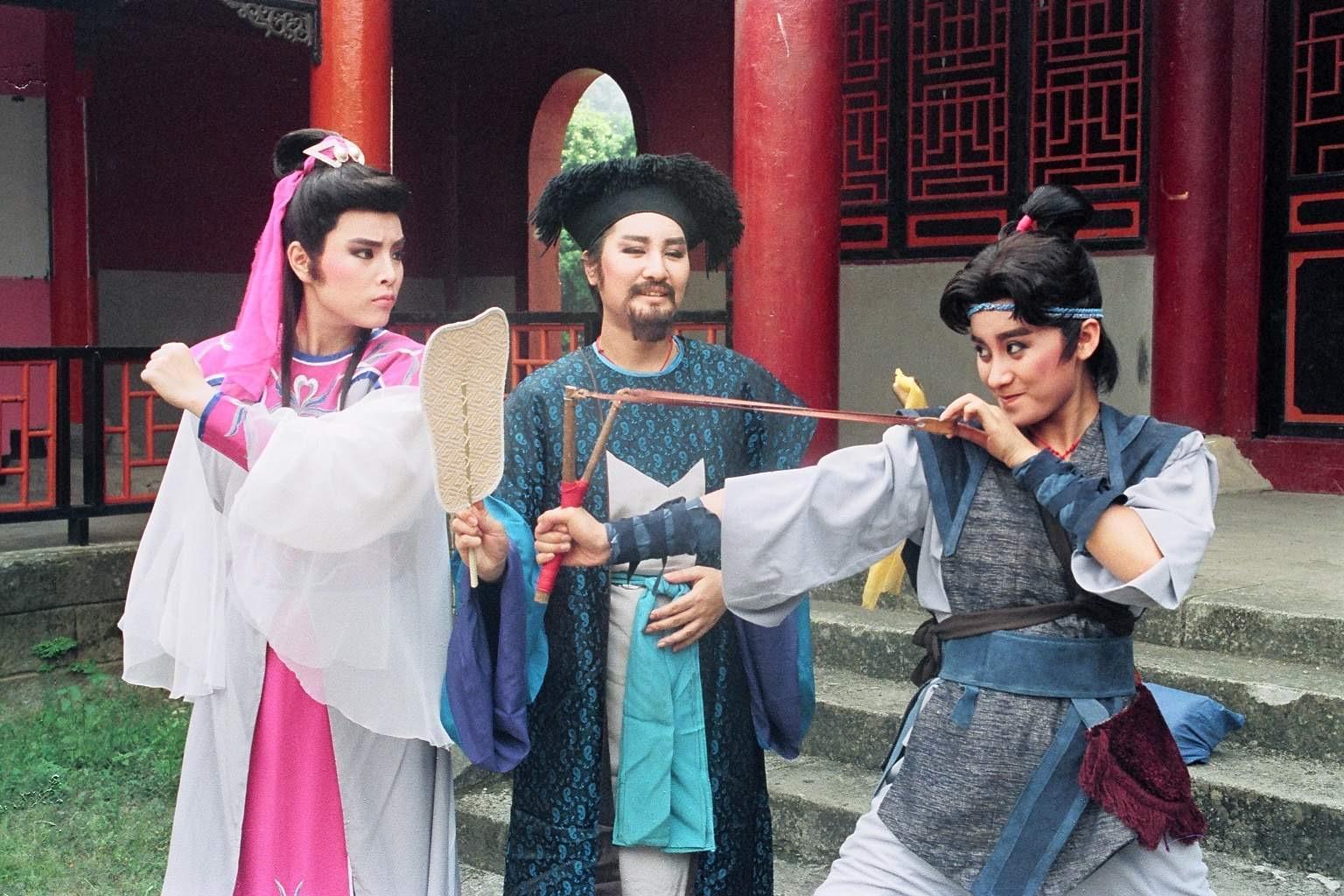 陳亞蘭第二部挑大樑的戲《新西江月》扮演真假王子，楊麗花為她甘願扮老妝上陣。（欣湉國際）