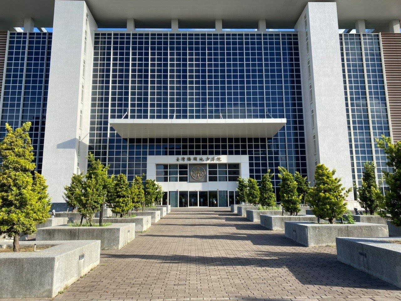 檢警查獲43億水房洗錢集團，證據不足被橋頭地院判決被告無罪。（翻攝畫面）