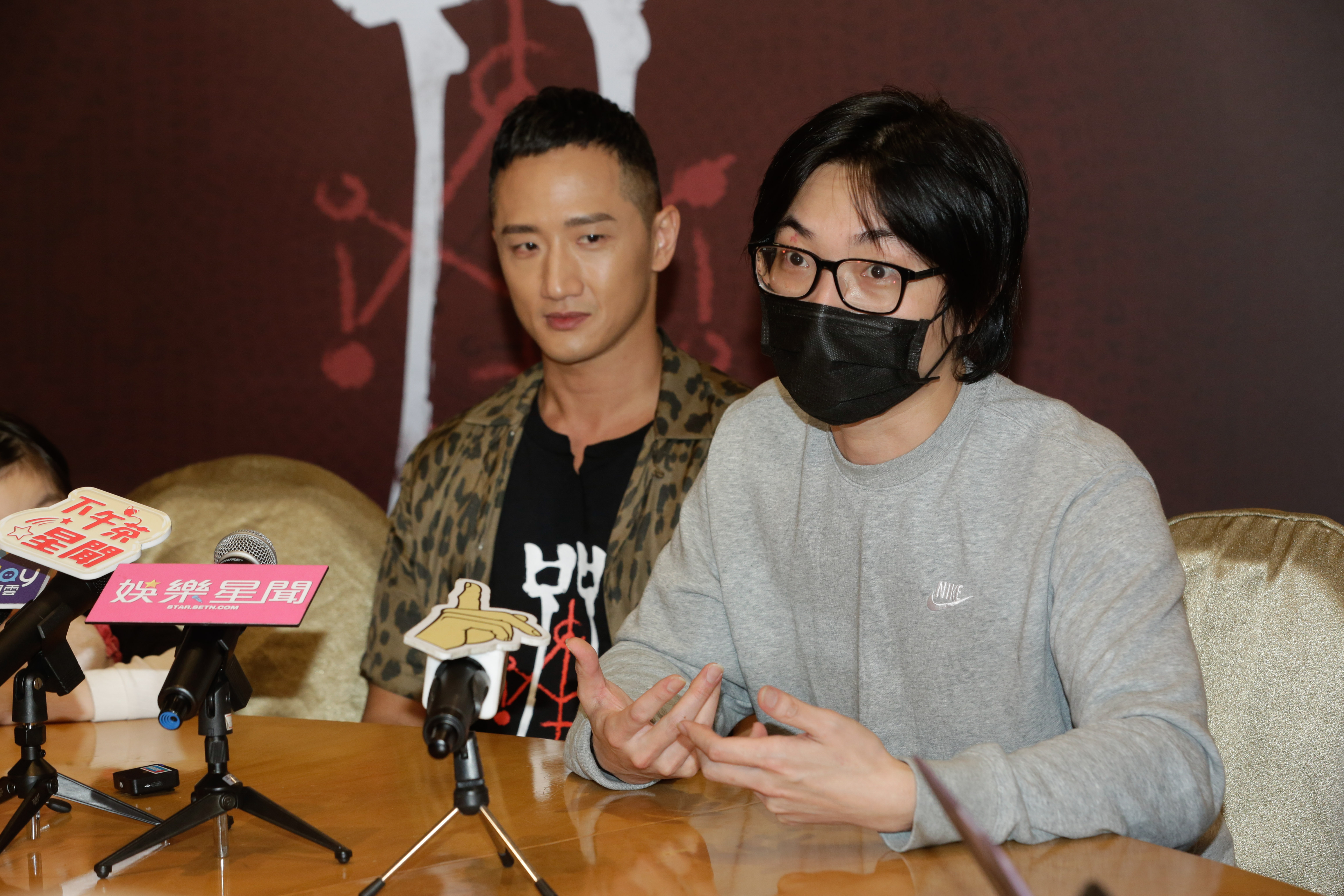 電影《咒》導演柯孟融遭爆料呼麻、硬上女生，他認清白並反指遭恐嚇取財。