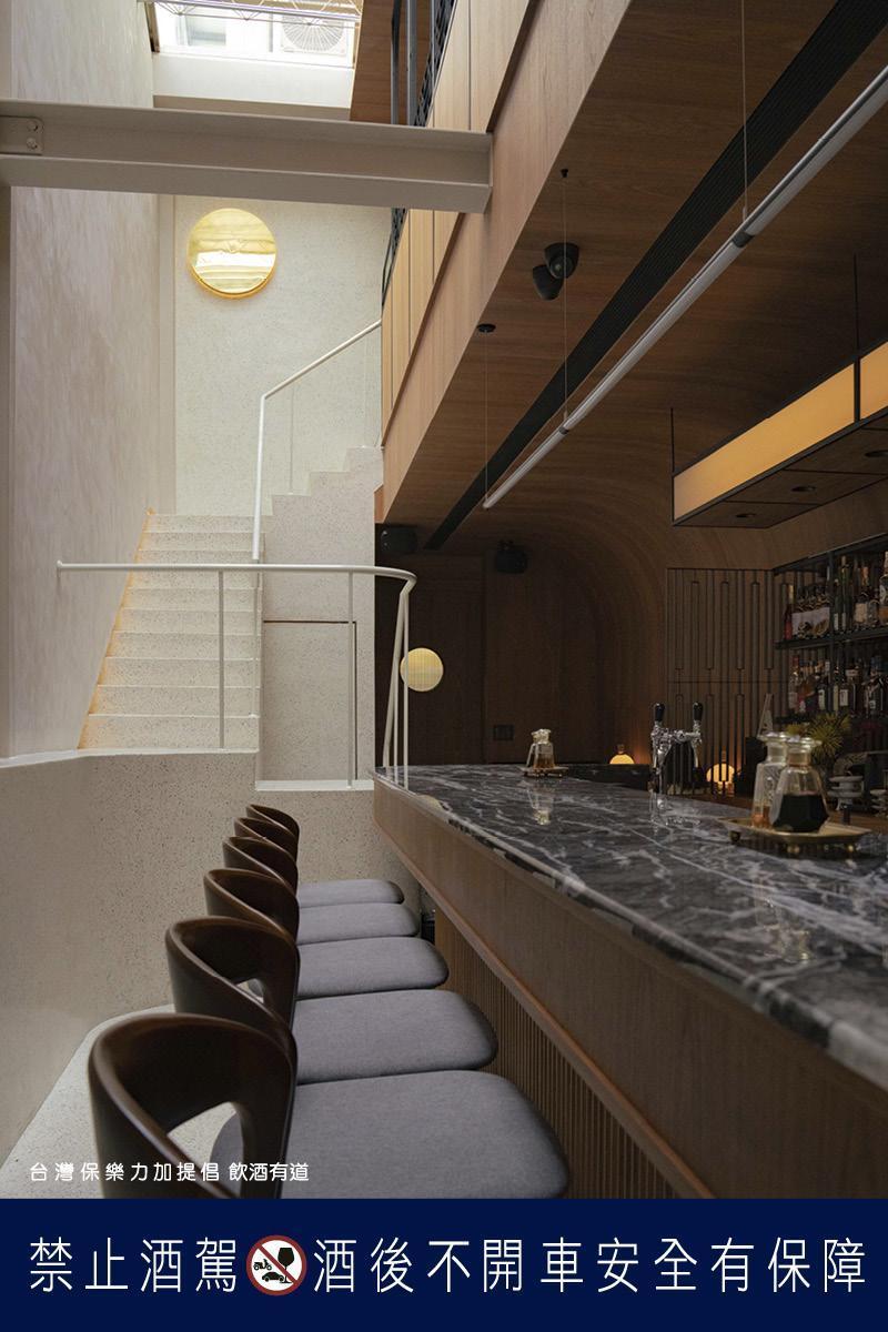 The Render 福醺湯包店內東方意象與爵士氛圍,展現大膽創新的跨界美學。