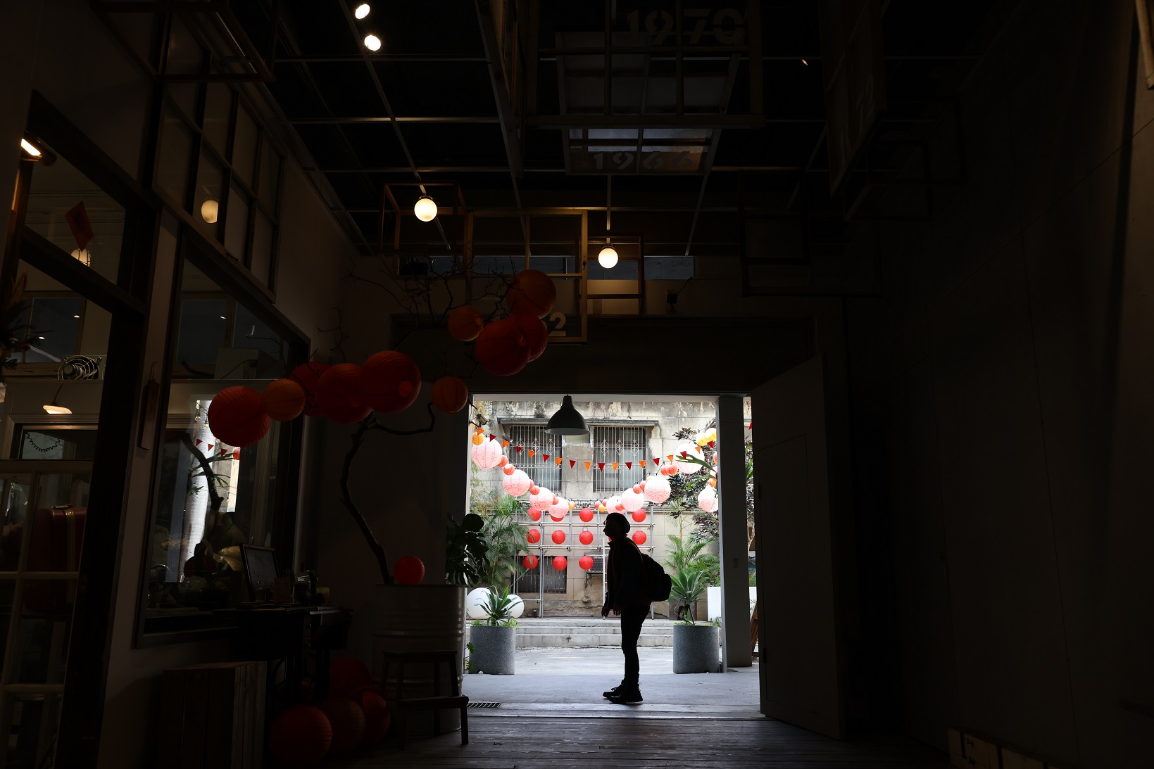 天井是採光的中心點，每一個空間都有不同功用。