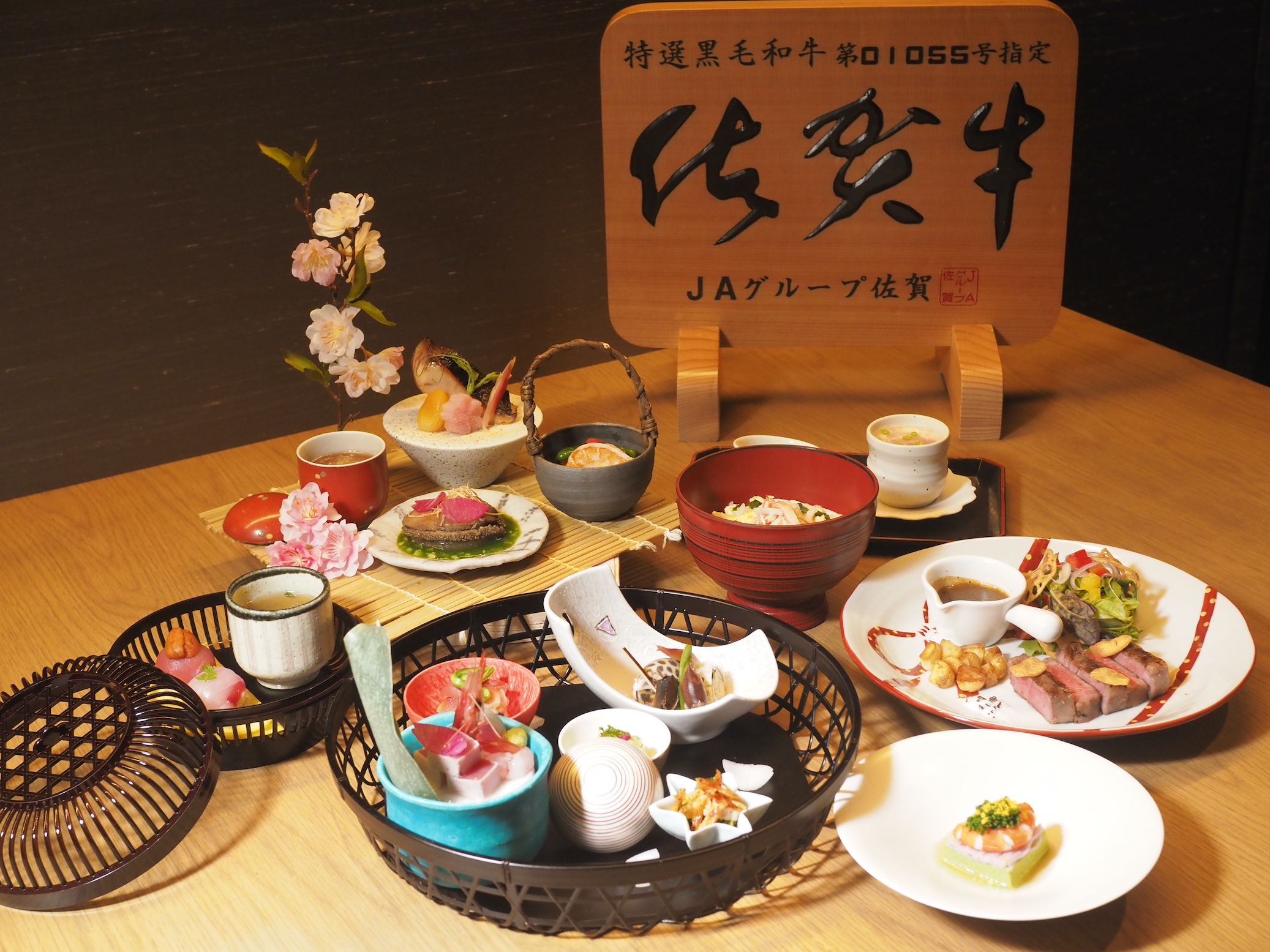 「晴山日本料理」以佐賀牛與時令海鮮，推出「日本佐賀特別套餐」。（4,200元／套）