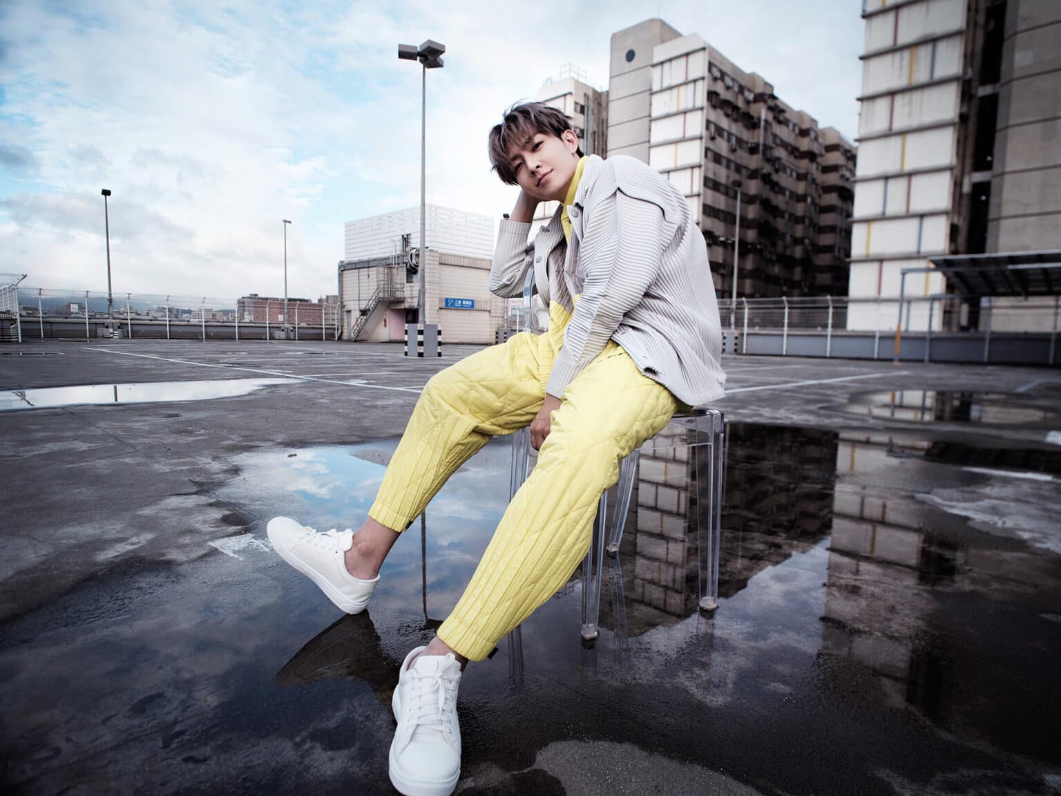 《初擁》男主角炎亞綸在臉書公開發文懇求各界正視工安問題、解決問題，一同提升台劇環境。（翻攝自炎亞綸臉書）