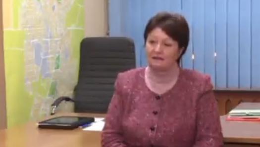 俄羅斯則任命前市議員丹尼爾琴科（Galina Danilchenko）擔任新市長，上任後隨即宣布「俄羅斯電視頻道」開播消息。（翻攝NEXTA推特）