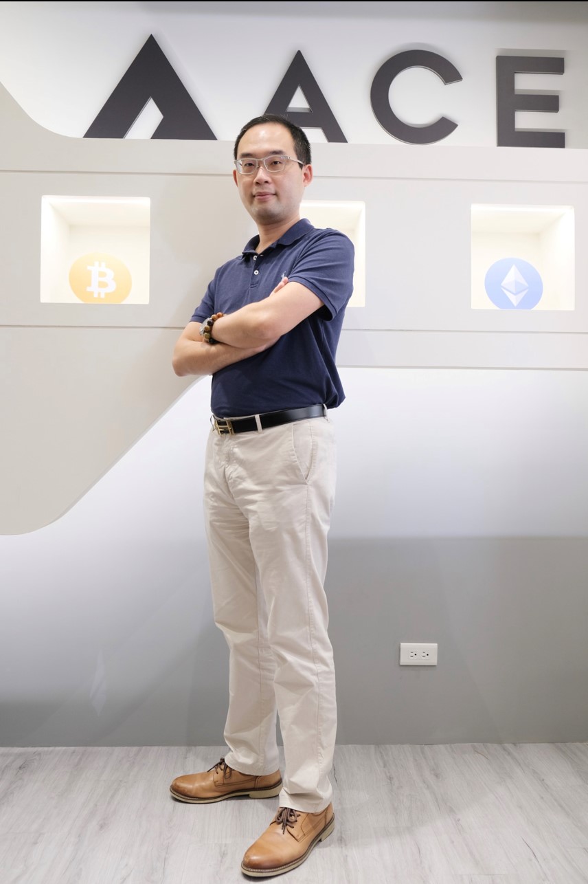 ACE虛擬貨幣交易所創辦人潘奕彰表示,樂天桃猿球迷未來將能在合法且有法幣信託的虛擬貨幣交易所,用新台幣買以太幣(ETH)進而買NFT。(ACE交易所提供)