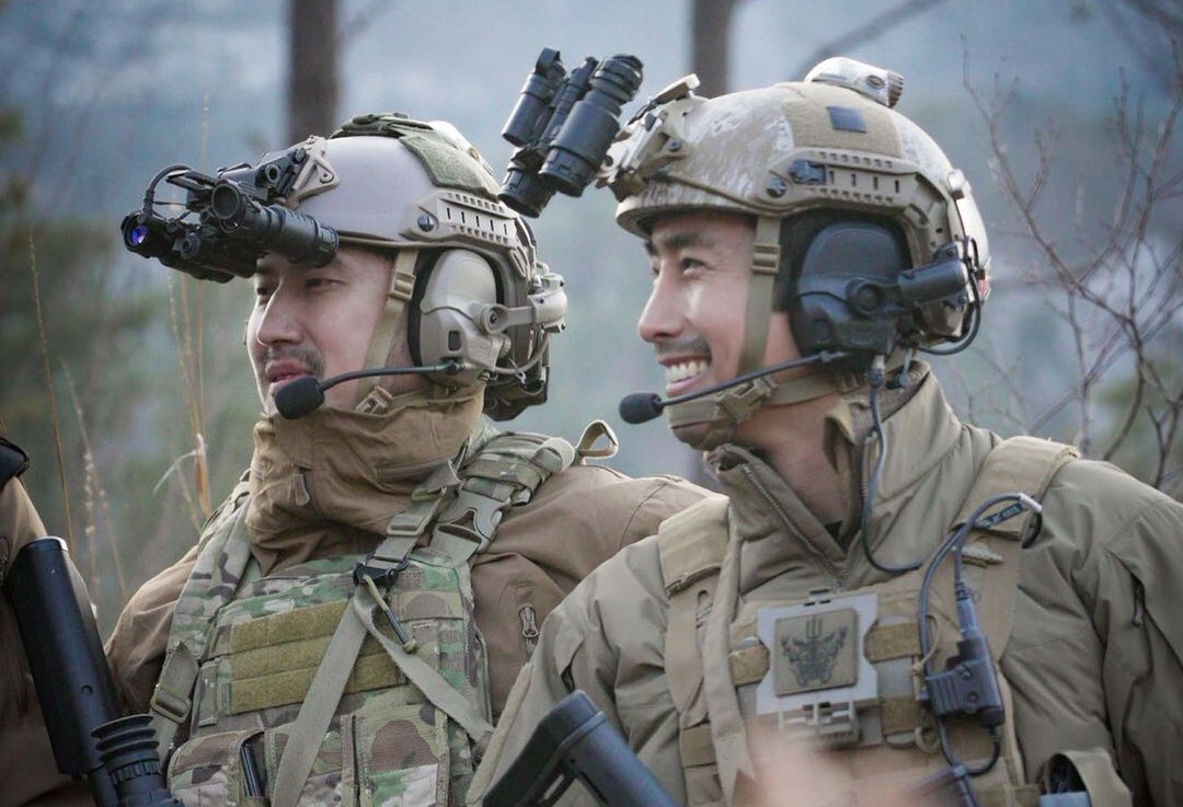 韓國網紅「李根大尉」赴烏克蘭參戰傳出戰死、逃跑，本人15日出面澄清。（翻攝自Instagram @rokseal）