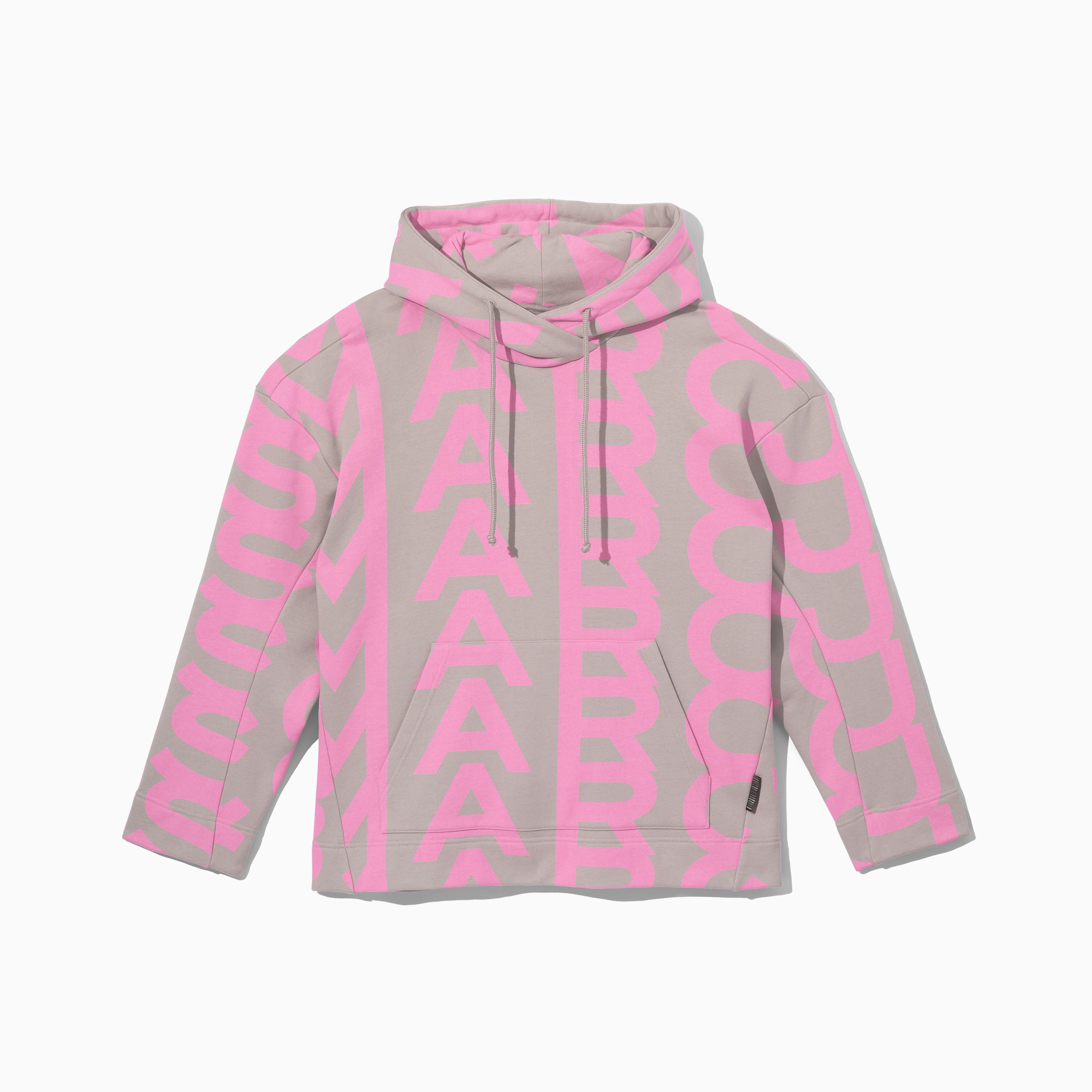 Marc Jacobs粉灰Monogram連帽長袖上衣。NT$17,900（俊思提供）