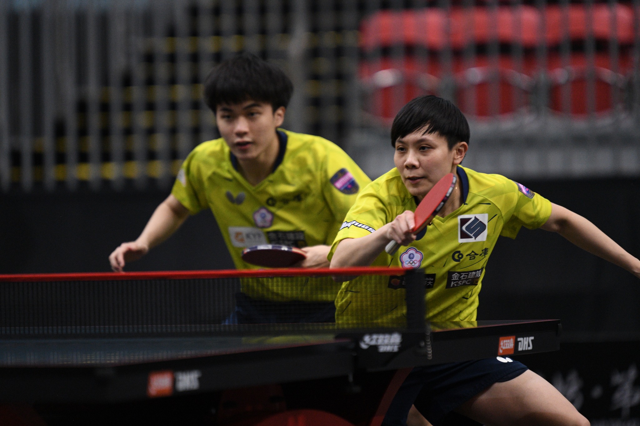 「黃金混雙」林昀儒、鄭怡靜收下WTT新加坡大滿貫賽銀牌。（翻攝自World Table Tennis臉書）