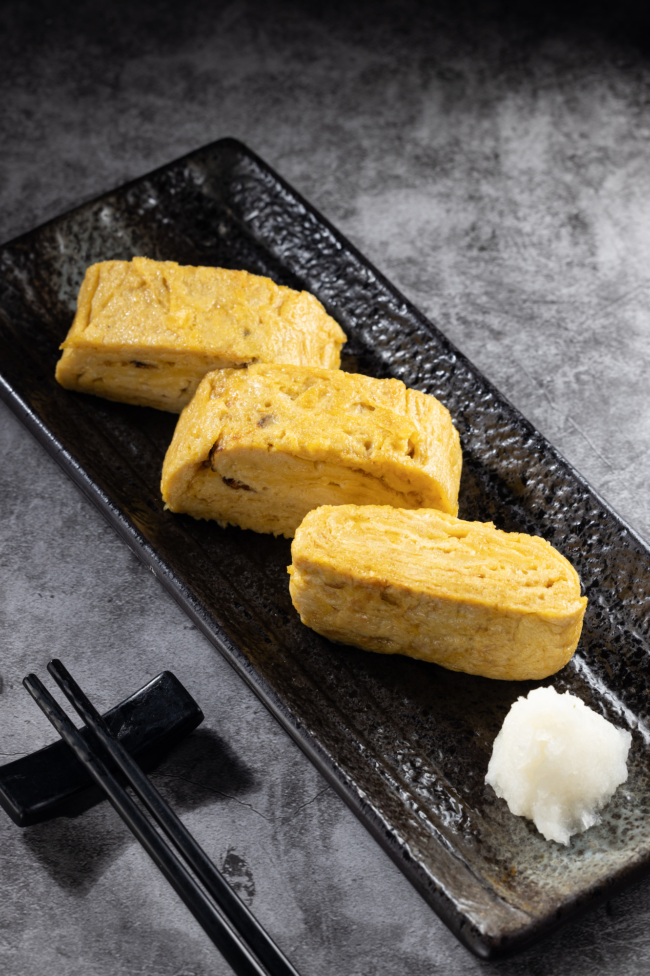 「玉子厚燒」加入高湯，嫩滑有層次。（150元／份）
