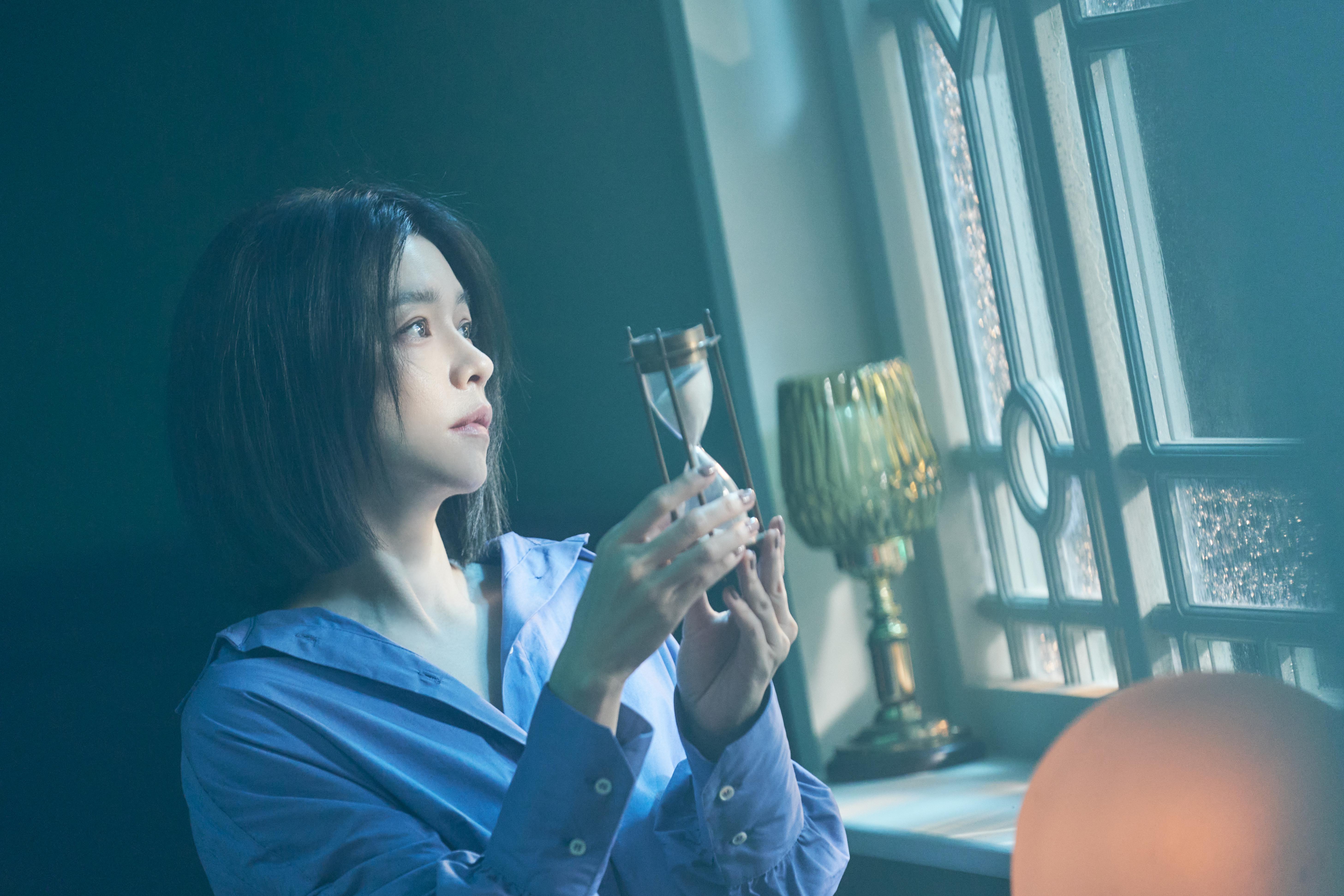 不敗女神Vivian徐若瑄寵粉最新單曲〈V&I〉 集結7首經典代表作 3/18正式上架。（索尼音樂提供）