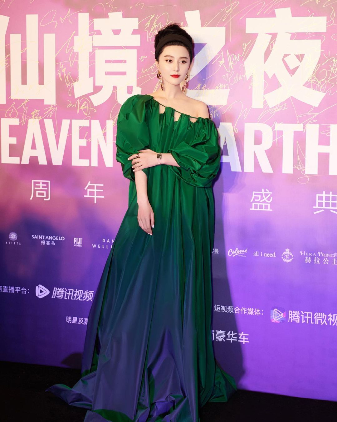 范冰冰歷經逃稅風波後，雖活動變少，還是會受邀出席時尚活動。（翻攝范冰冰IG）
