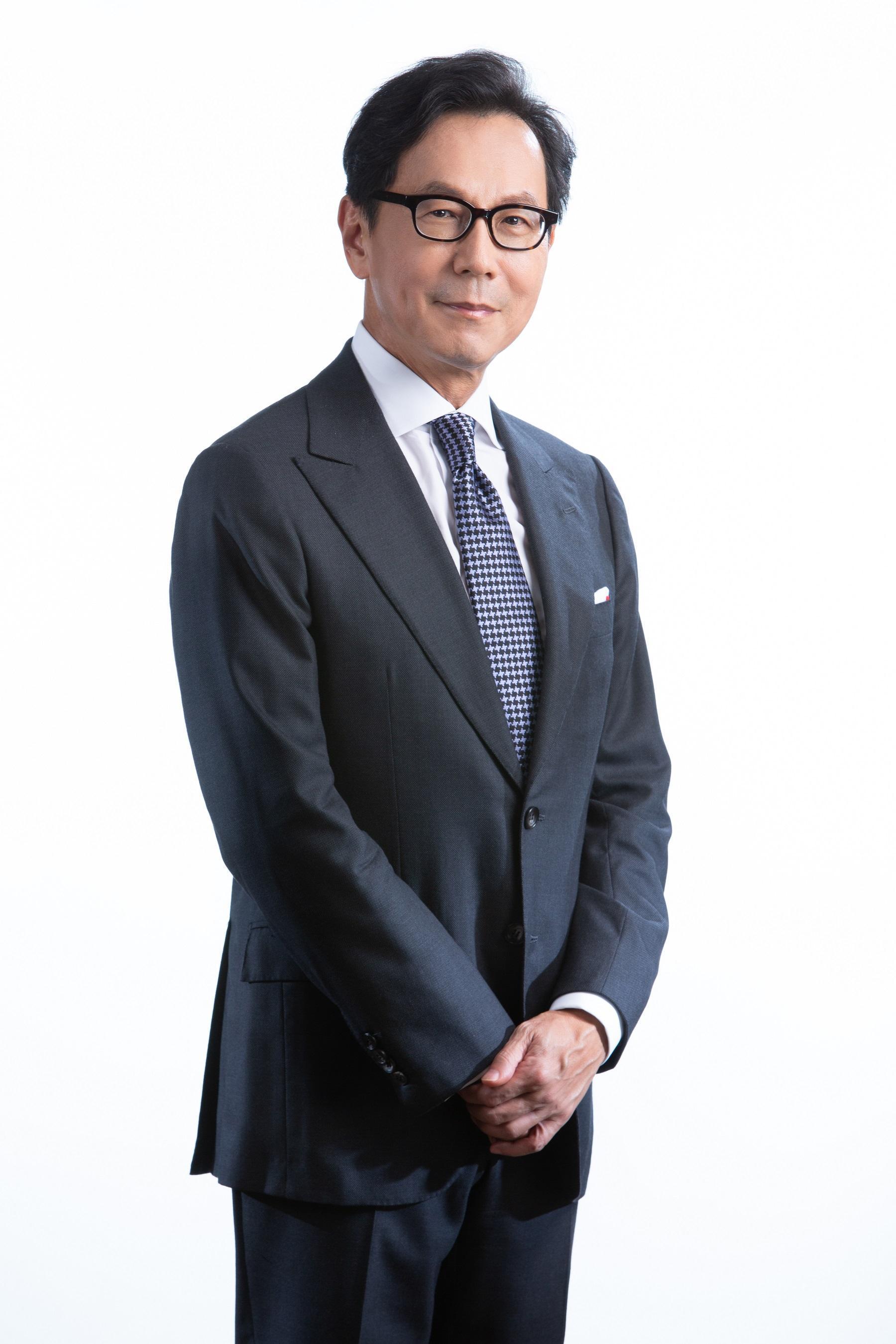 台灣大哥大蔡明忠董事長關切地球升溫,除具體承諾2040年100%使用再生能源外,積極鼓勵全公司朝淨零碳排的大目標加速前進。