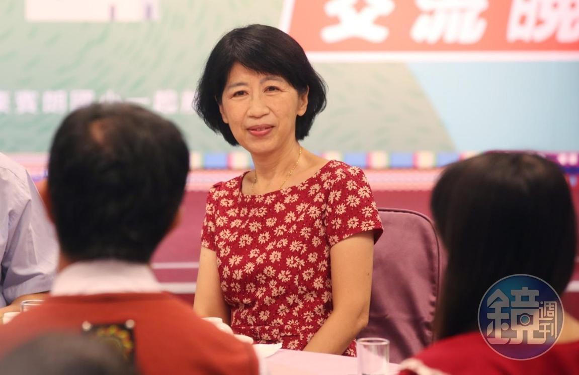台北市長柯文哲之妻陳佩琪針對在幻象2000戰機相關貼文詢問柯文哲「被罰站」一事回應。(本刊資料照)