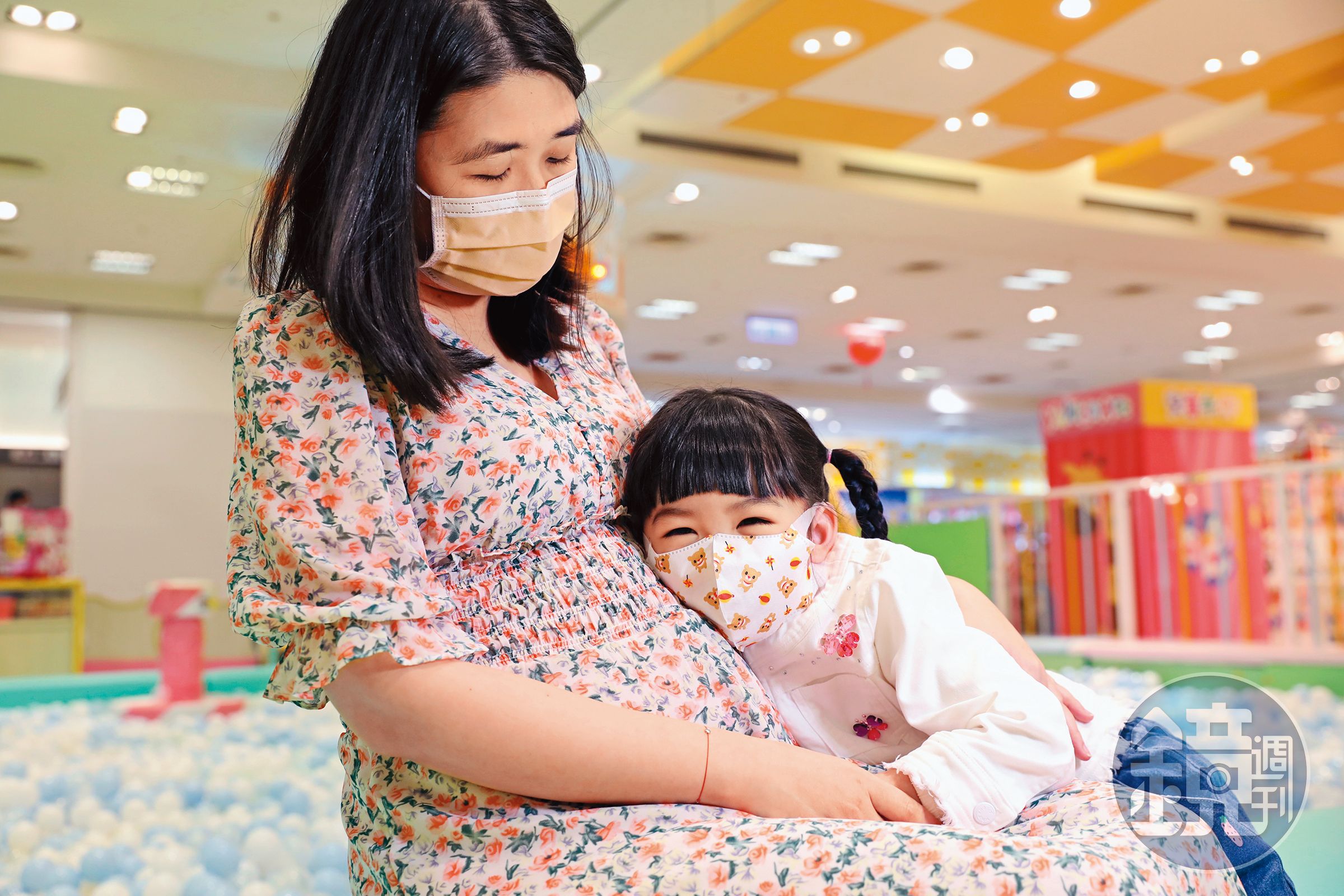 新手爸媽可申請1年6次免費到宅「育兒指導」，在照顧孩子的過程中得到更多支持。