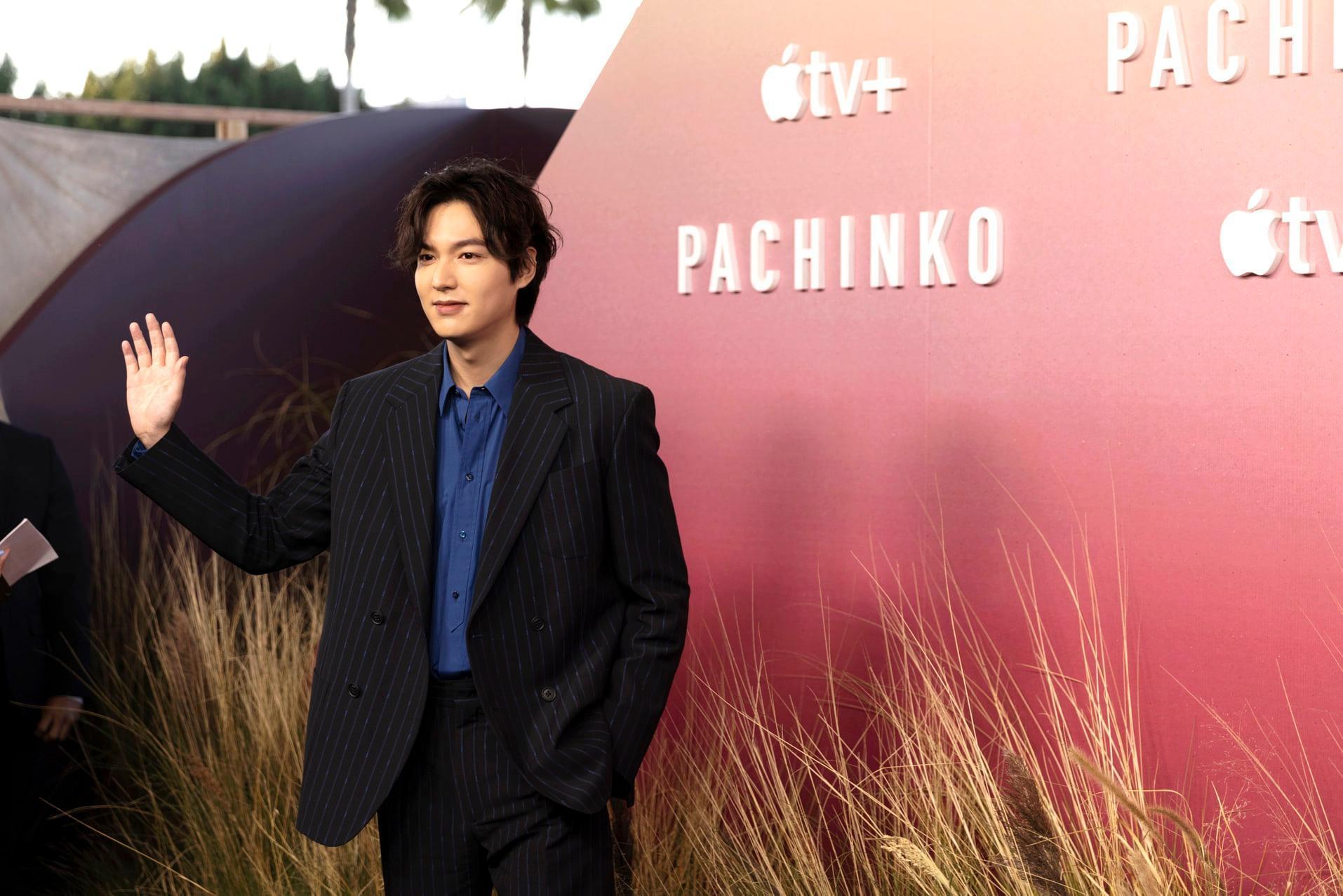 李敏鎬今在美國洛杉磯為Apple TV+《柏青哥》首映出席紅毯活動。(翻攝MYM Entertainment FB)