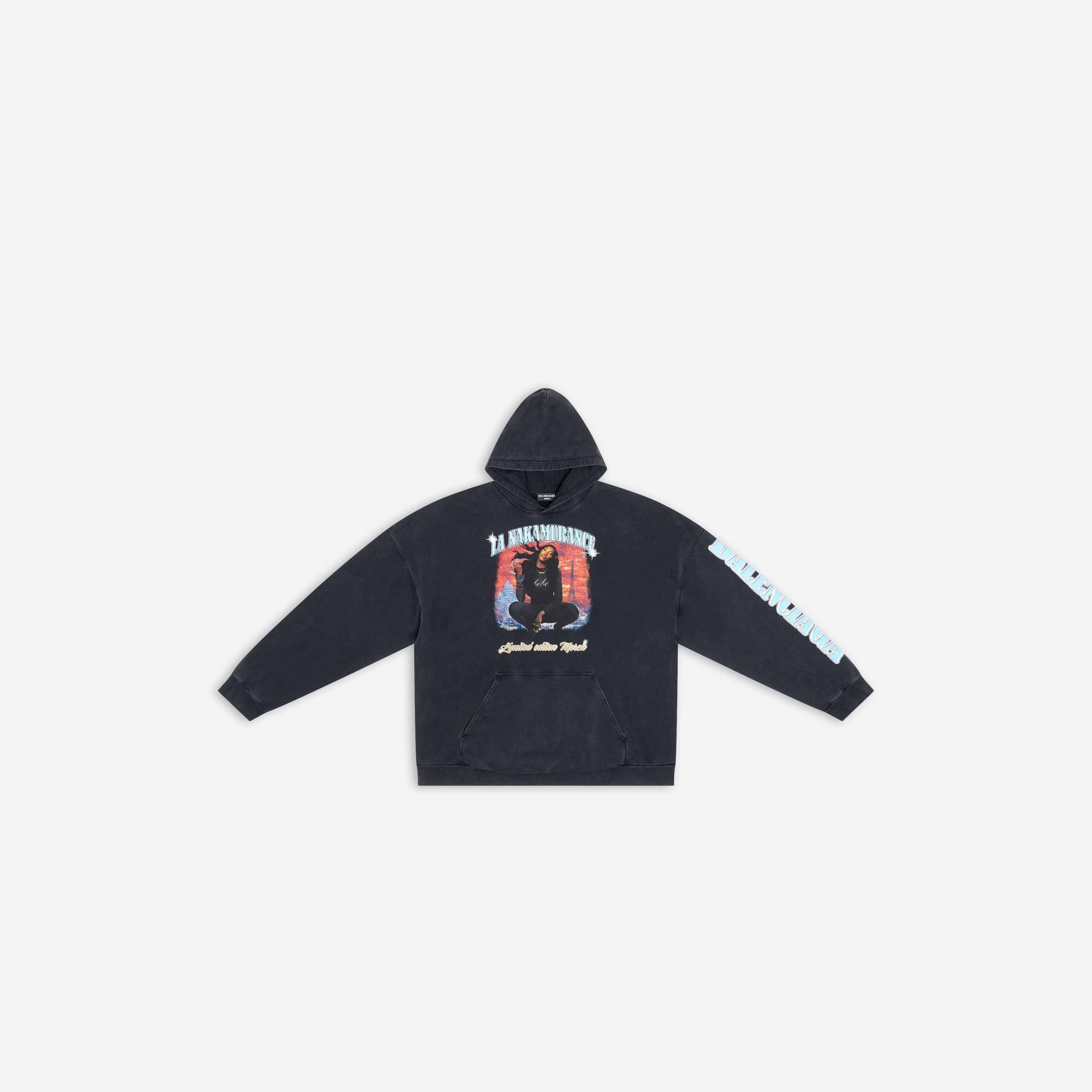 AYA NAKAMURA黑色連帽衛衣 NT$35,500 Balenciaga。（Balenciaga提供）