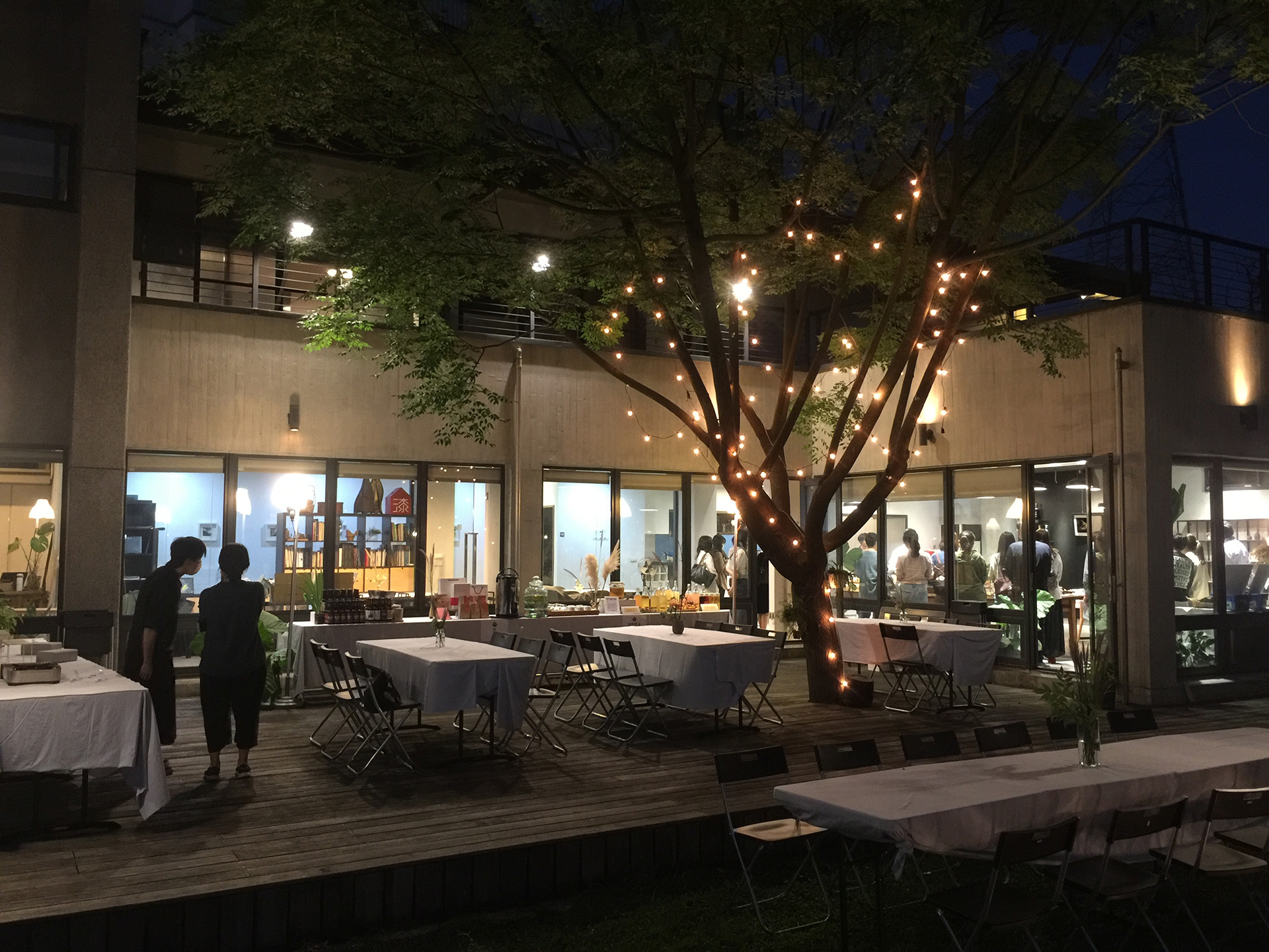 「桃園宴」選在大溪文化工作室「C house溪房子」試菜發表。（C house溪房子提供）