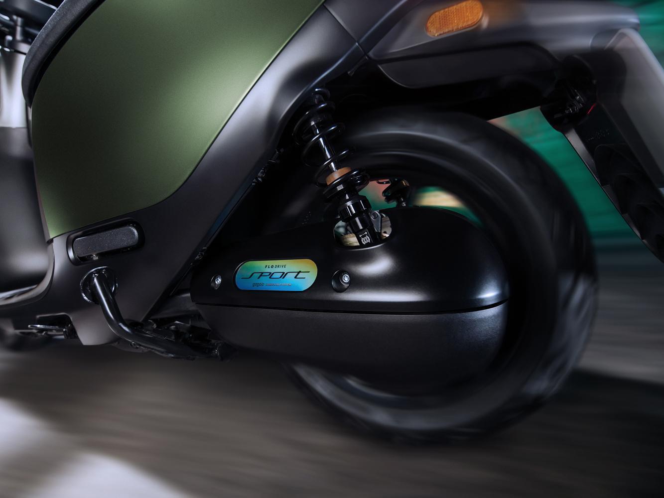 採用 FLO DRIVE™ Sport 運動化皮帶傳動系統，搭載國際大廠 Gates 高張力碳纖皮帶，騎乘感受更順暢與寧靜。
