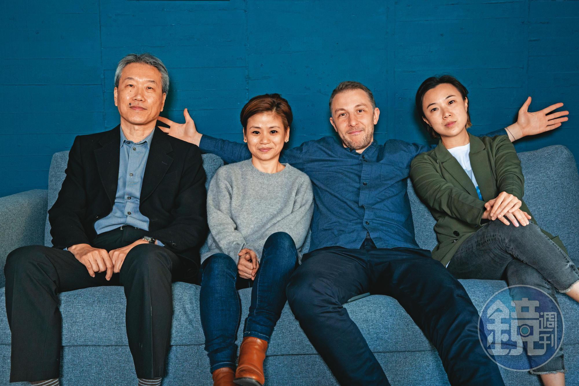 《為了國家》幕後製作團隊陣容堅強，包括導演哈希德阿米（右二）、製片馬君慈（右一）和監製馬天宗（左一）。電影也吸引政府單位投資，左二為文策院內容策進處國際合資組組長唐翊雯。 