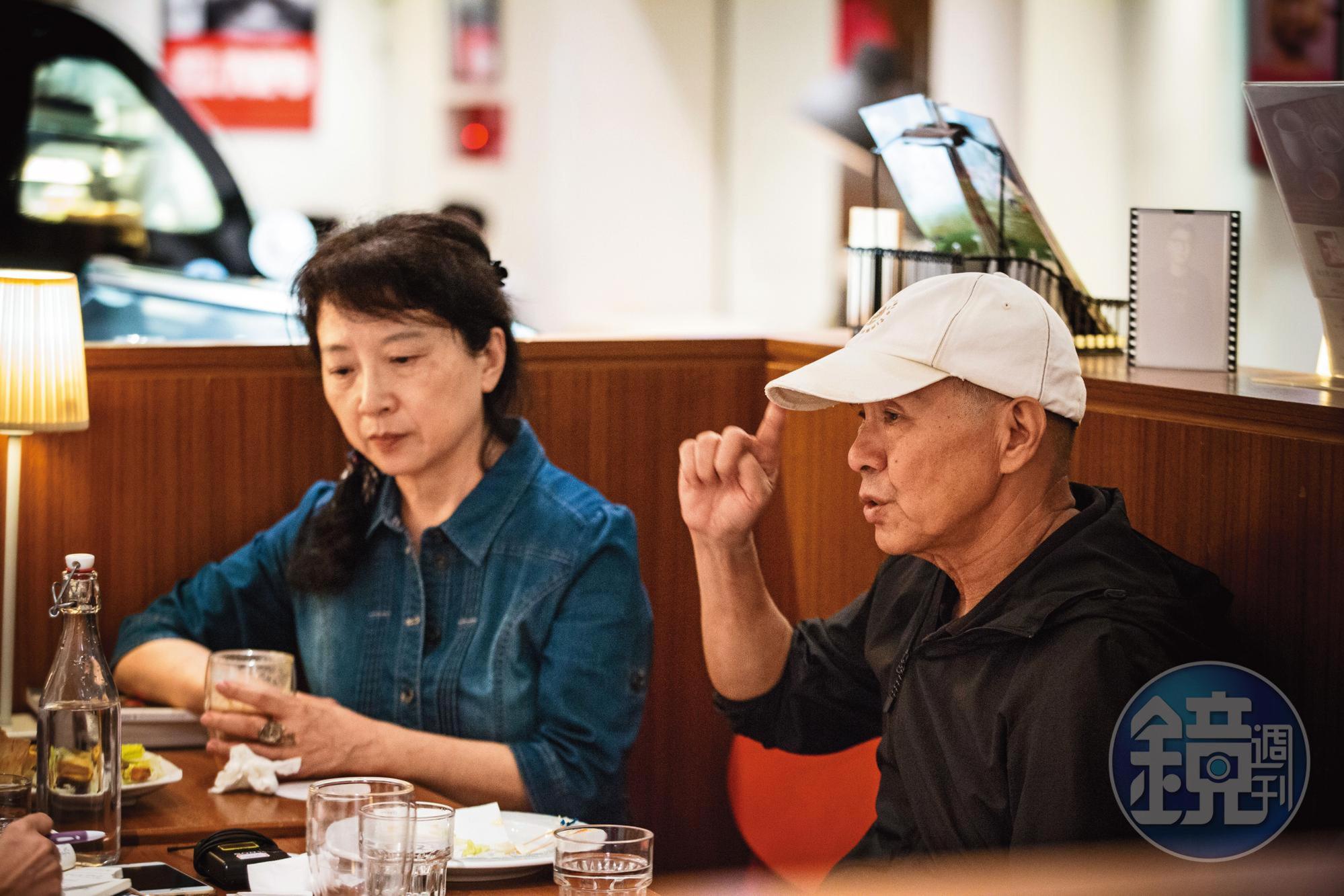 朱天文（左）與侯孝賢（右）合作41年，編劇與導演默契太好，往往一人開了個頭，另一人就能把話接下去，似乎連呼吸都一致。