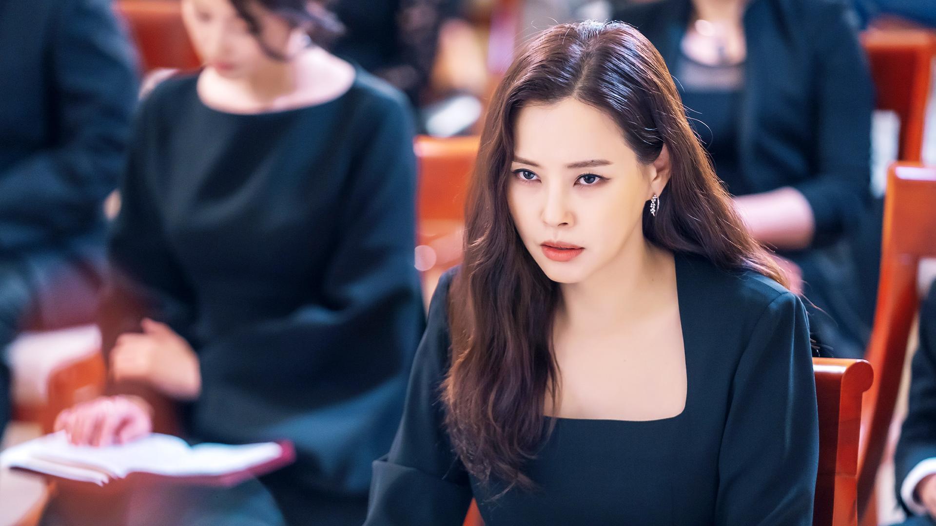 李荷妮主演《One The Woman：雙重人生》將在四月於東森戲劇台播出。（東森戲劇台提供）