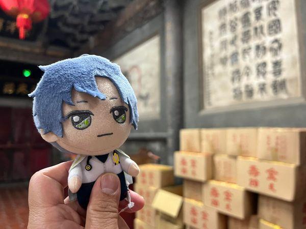 台大名醫分享回中部掃墓，唯一帶回的名產，網友狂讚「很懂！」（翻攝施景中臉書）