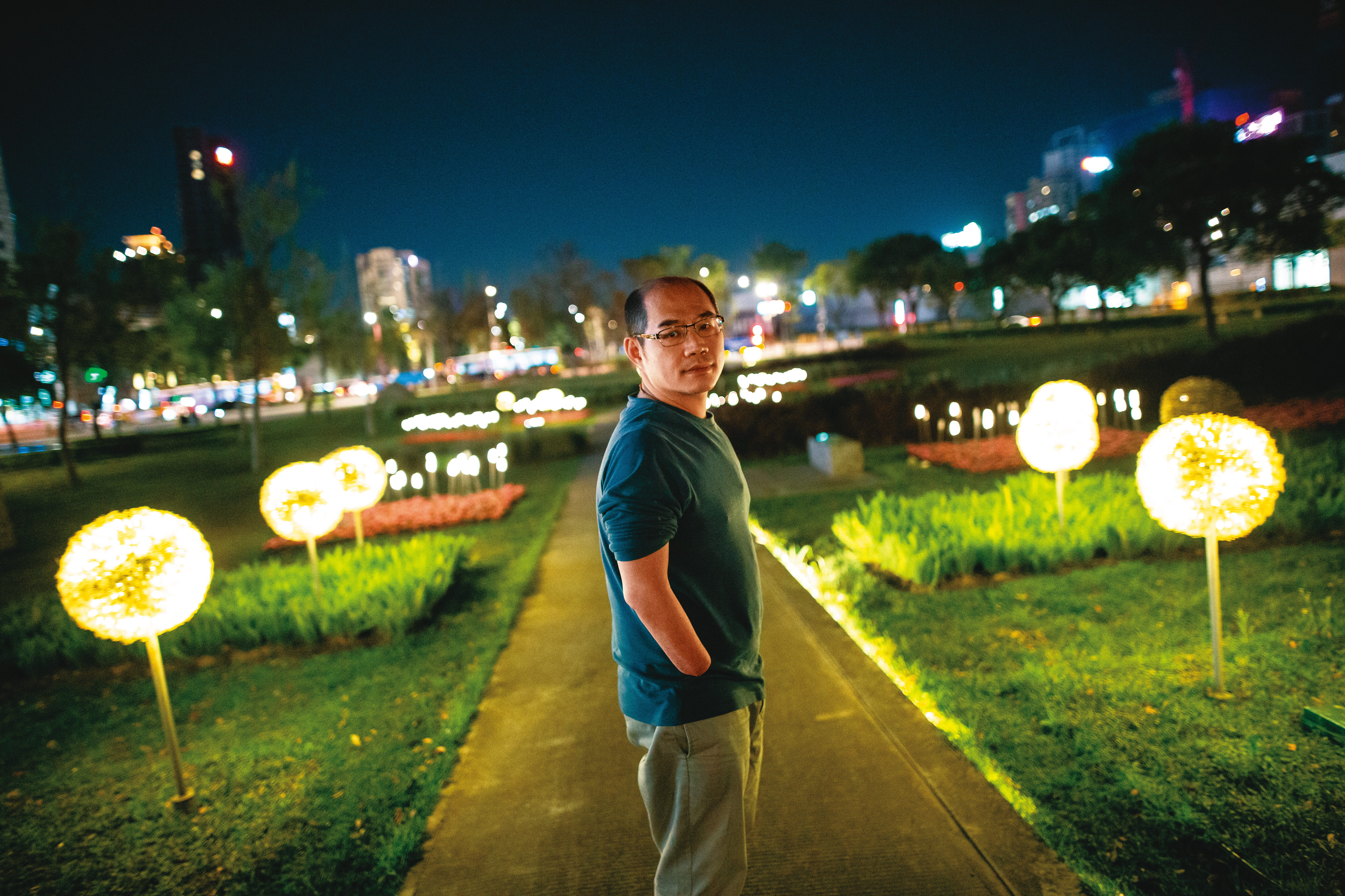 工殤協會幹部李竣凱15歲時右手掌在工廠內被壓碎而截肢。