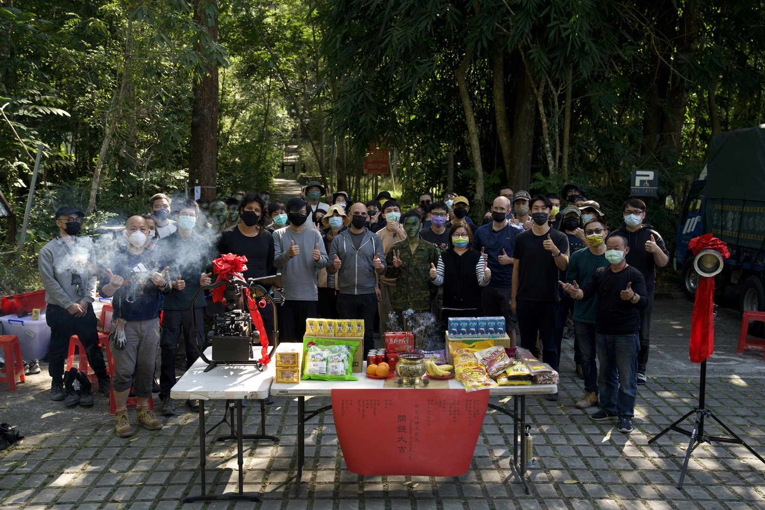 台灣與新加坡等國合拍的《明天比昨天長久》今年初在高雄舉辦開鏡儀式。（飛望影像提供）